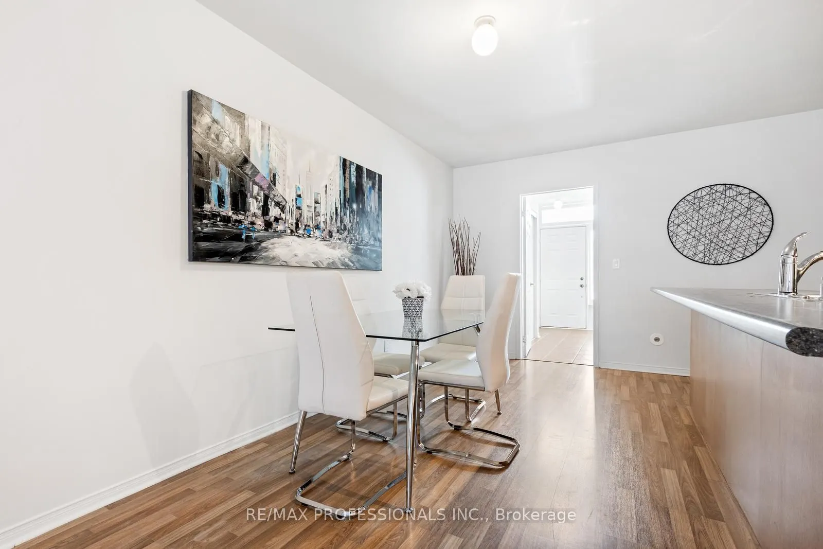 3400 Lake Shore Boulevard W, #104