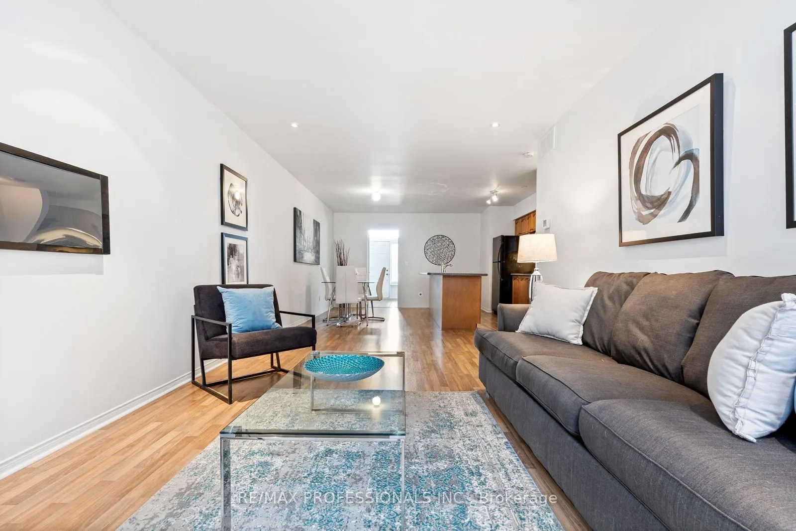 3400 Lake Shore Boulevard W, #104