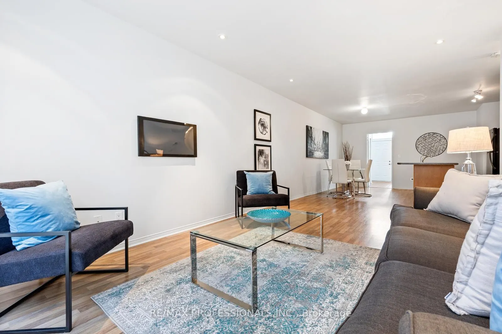 3400 Lake Shore Boulevard W, #104