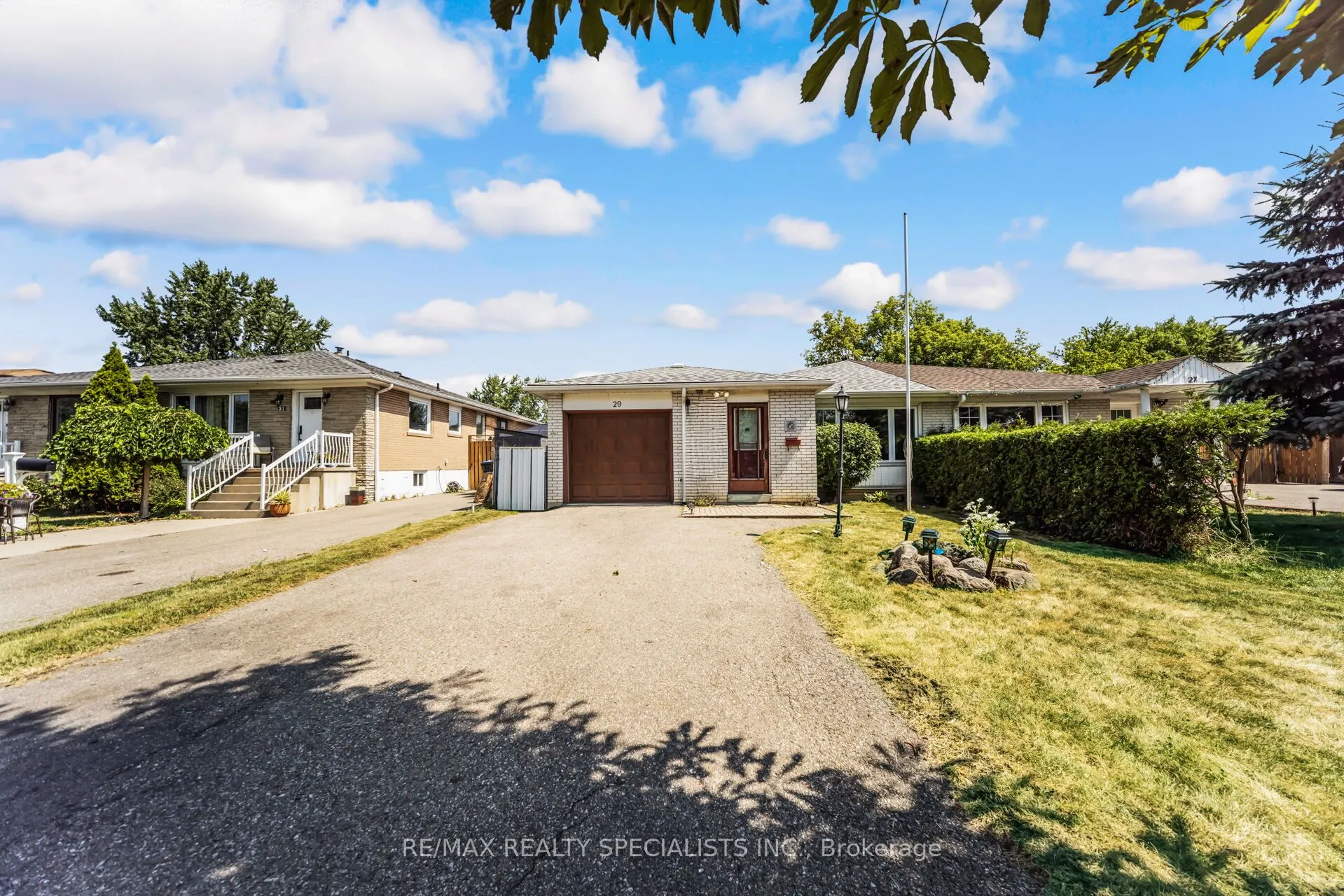 29 Edenridge Drive