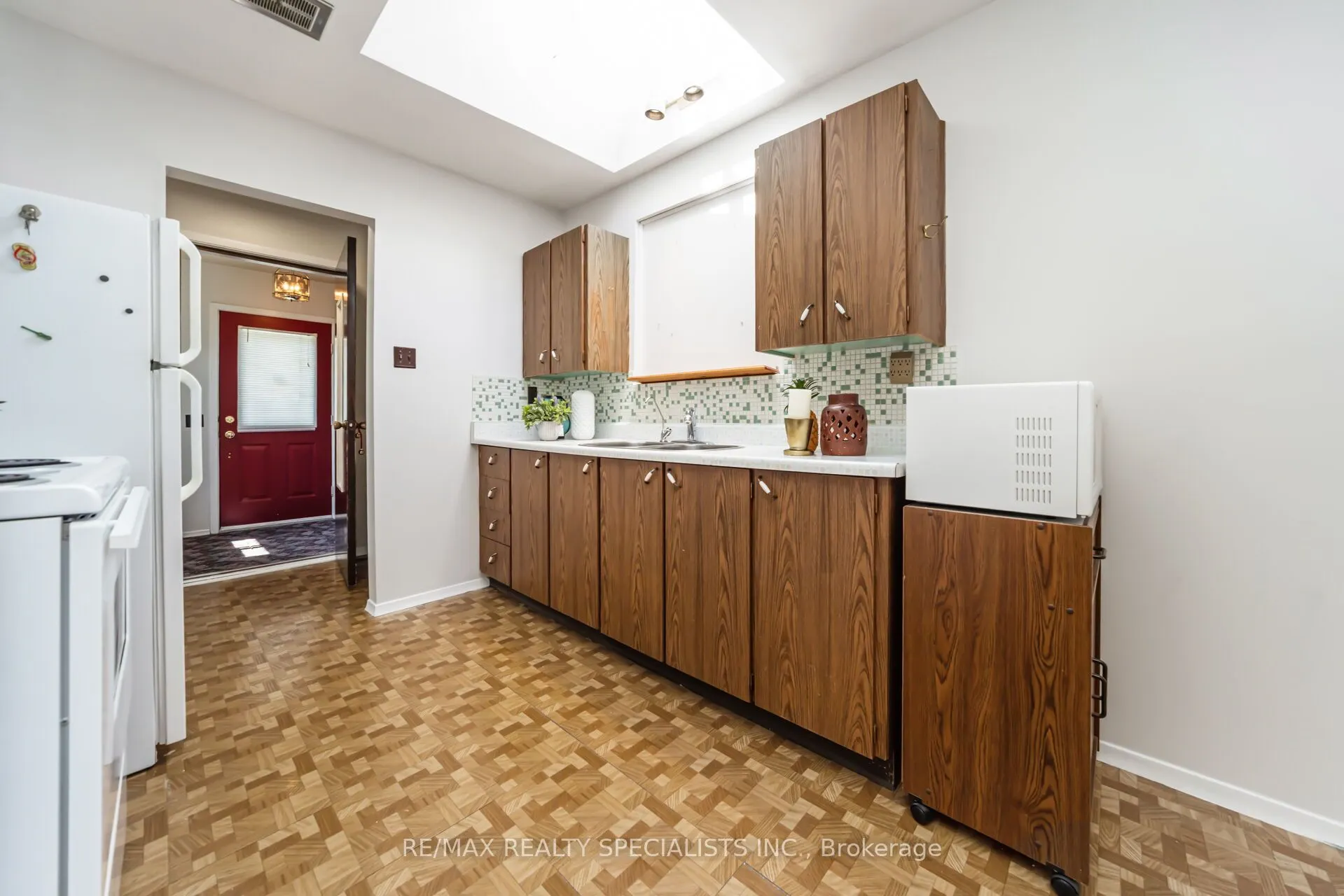 29 Edenridge Drive