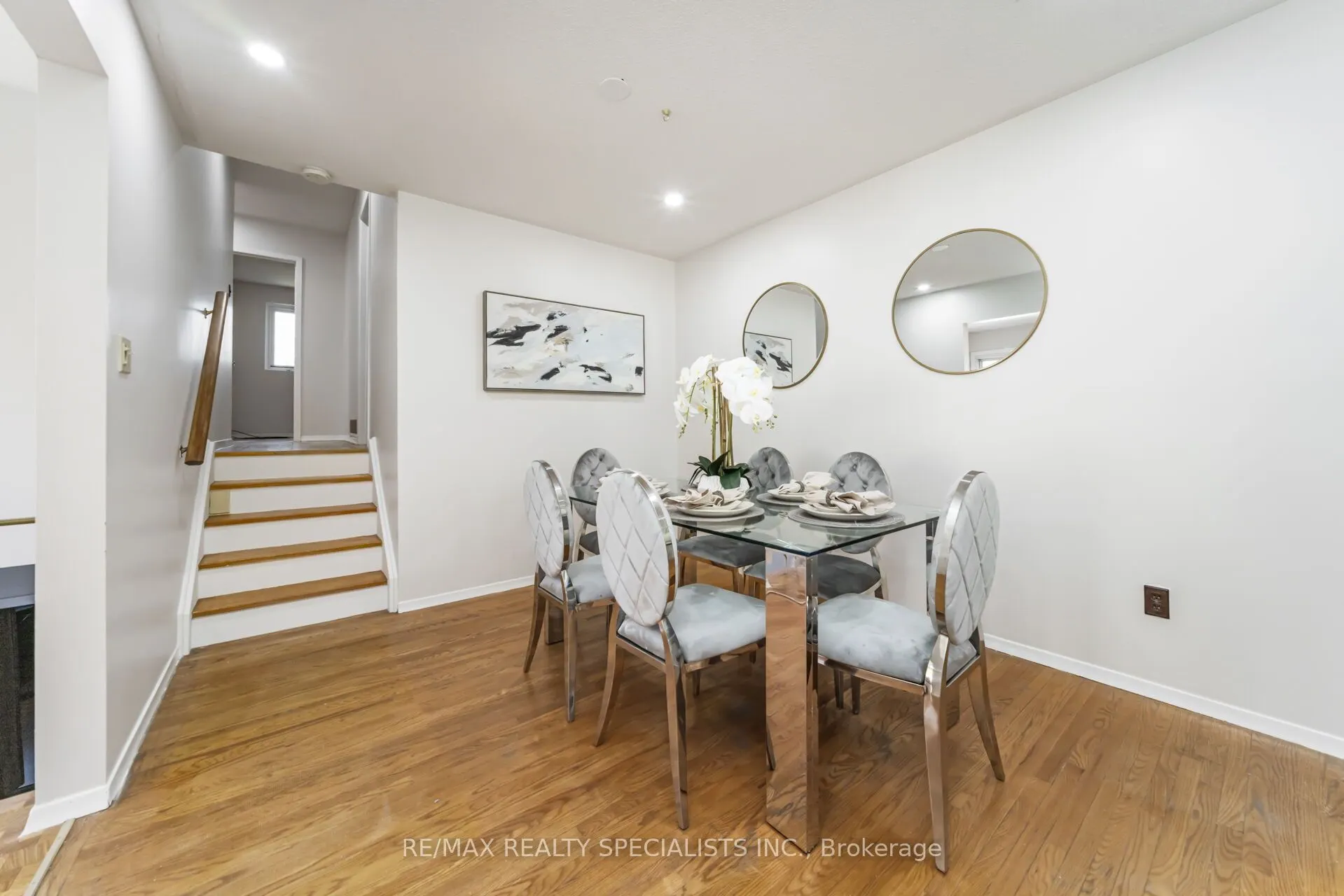 29 Edenridge Drive