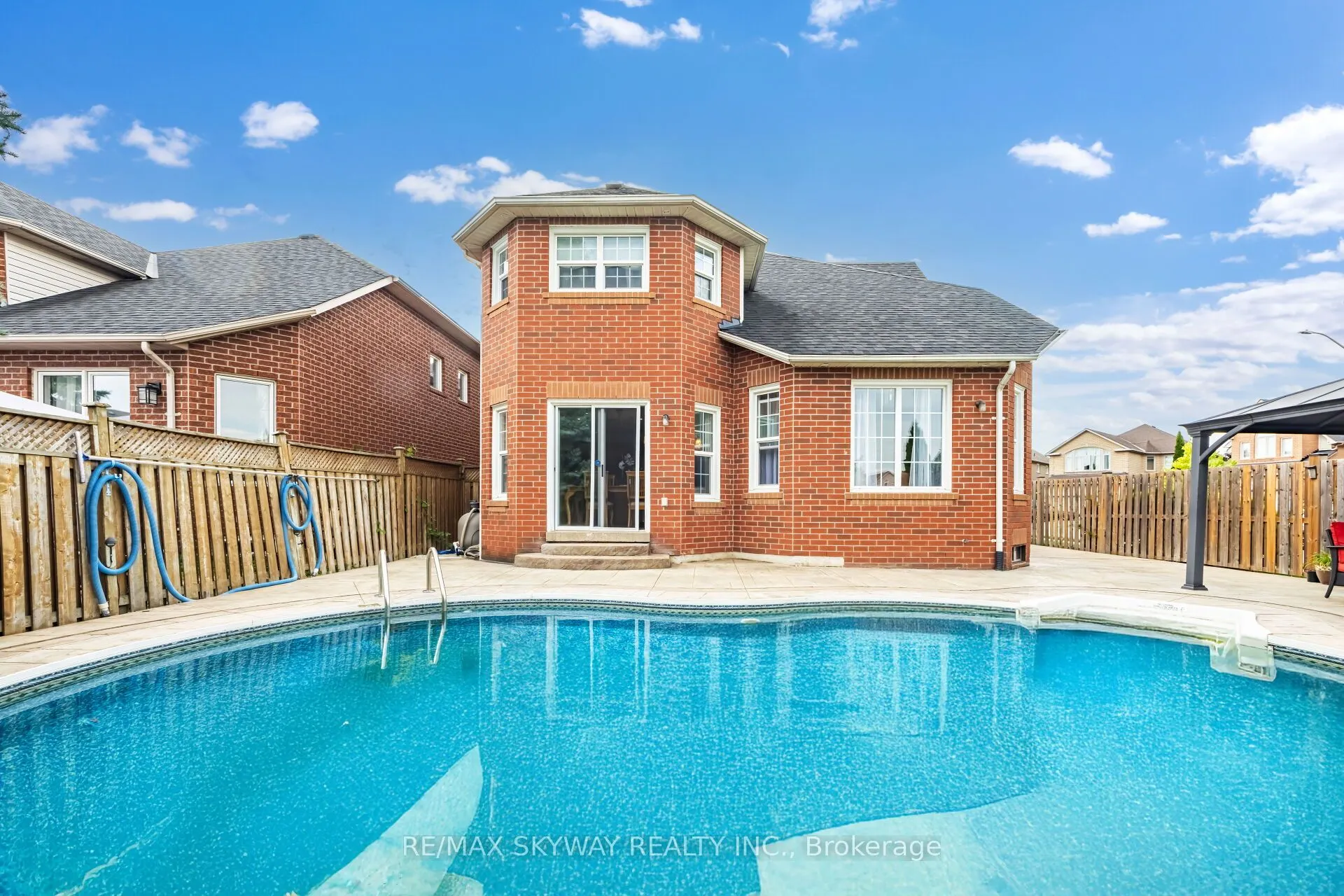 57 Banington Crescent