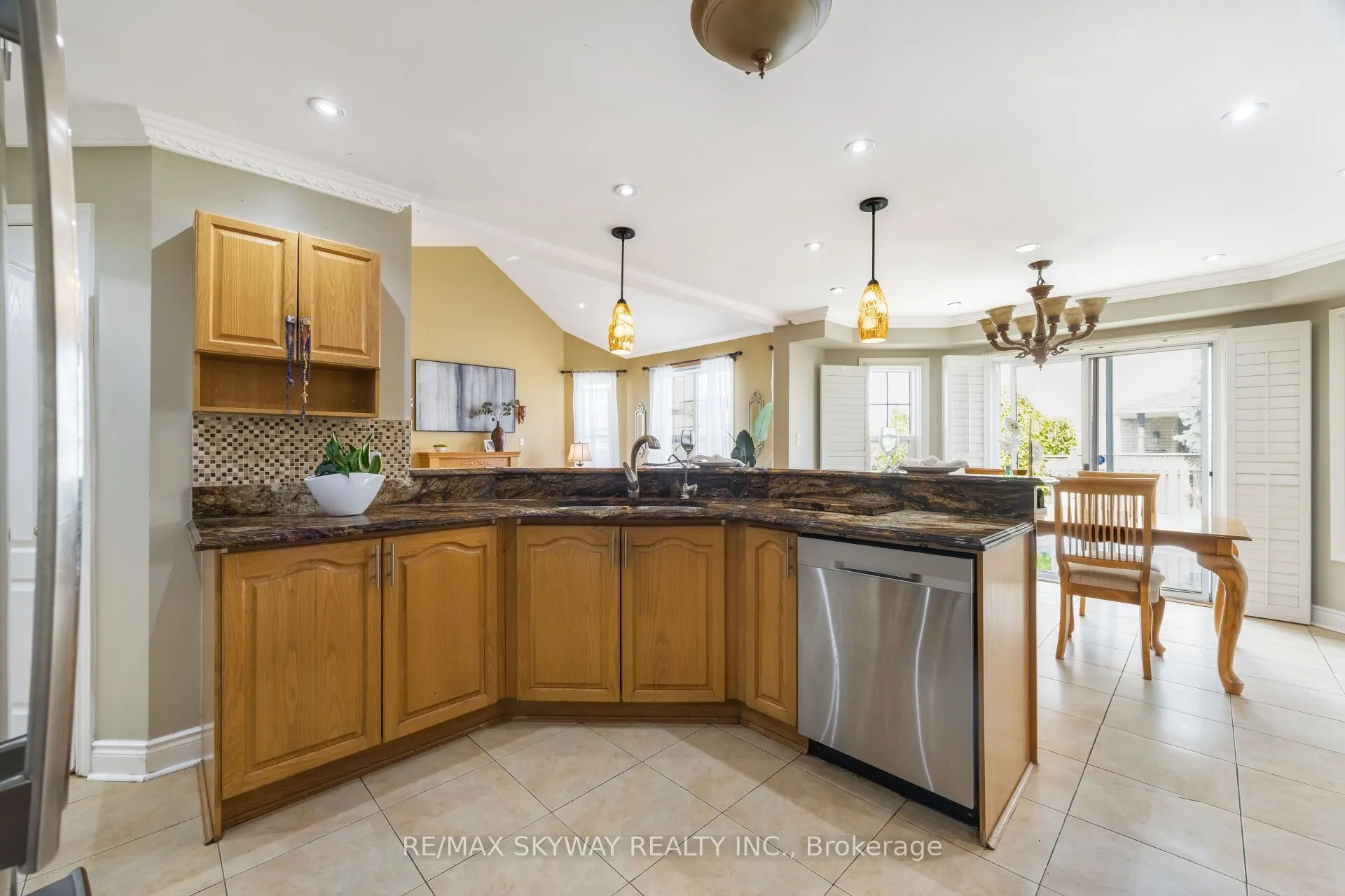 57 Banington Crescent
