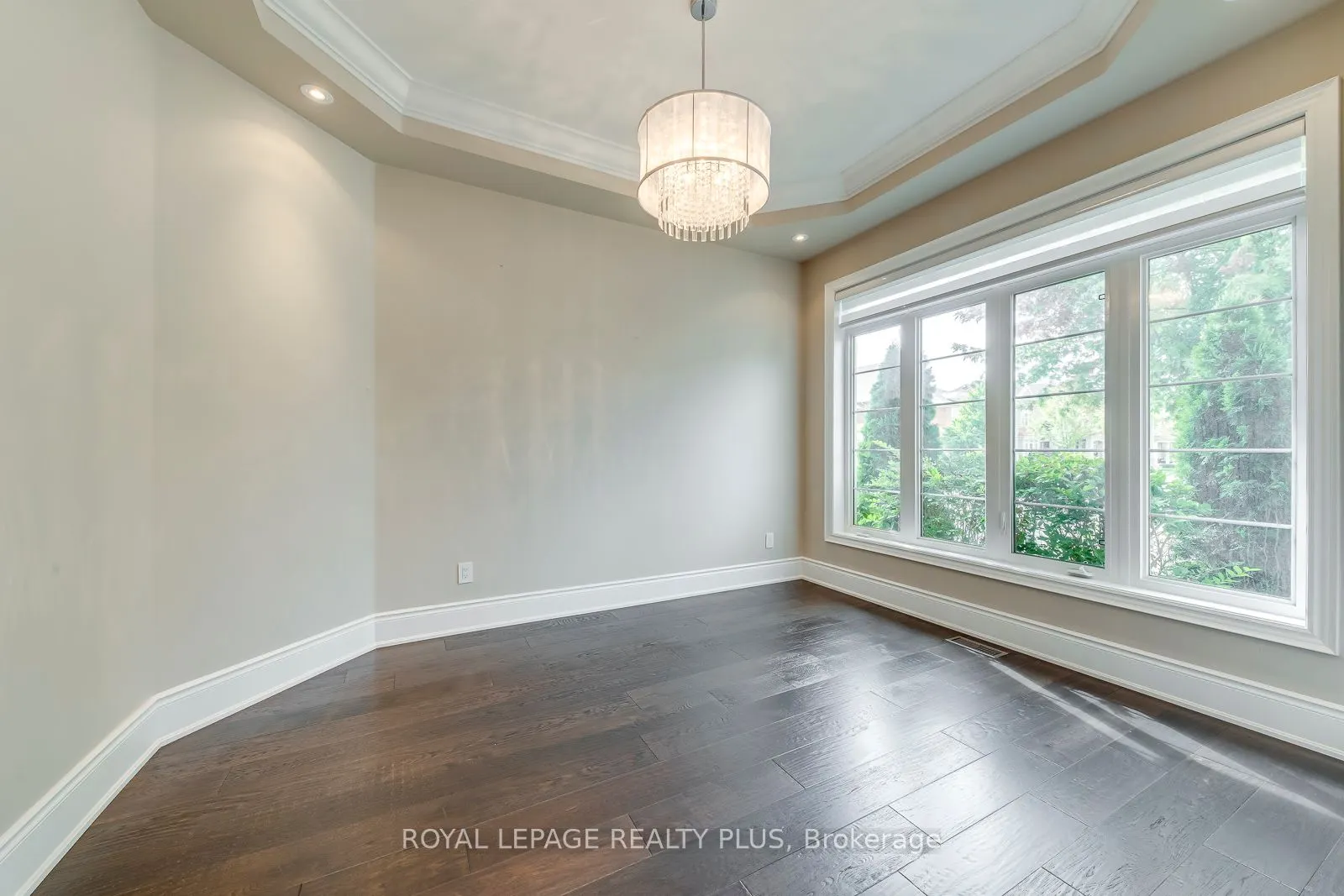 3121 Trailside Drive
