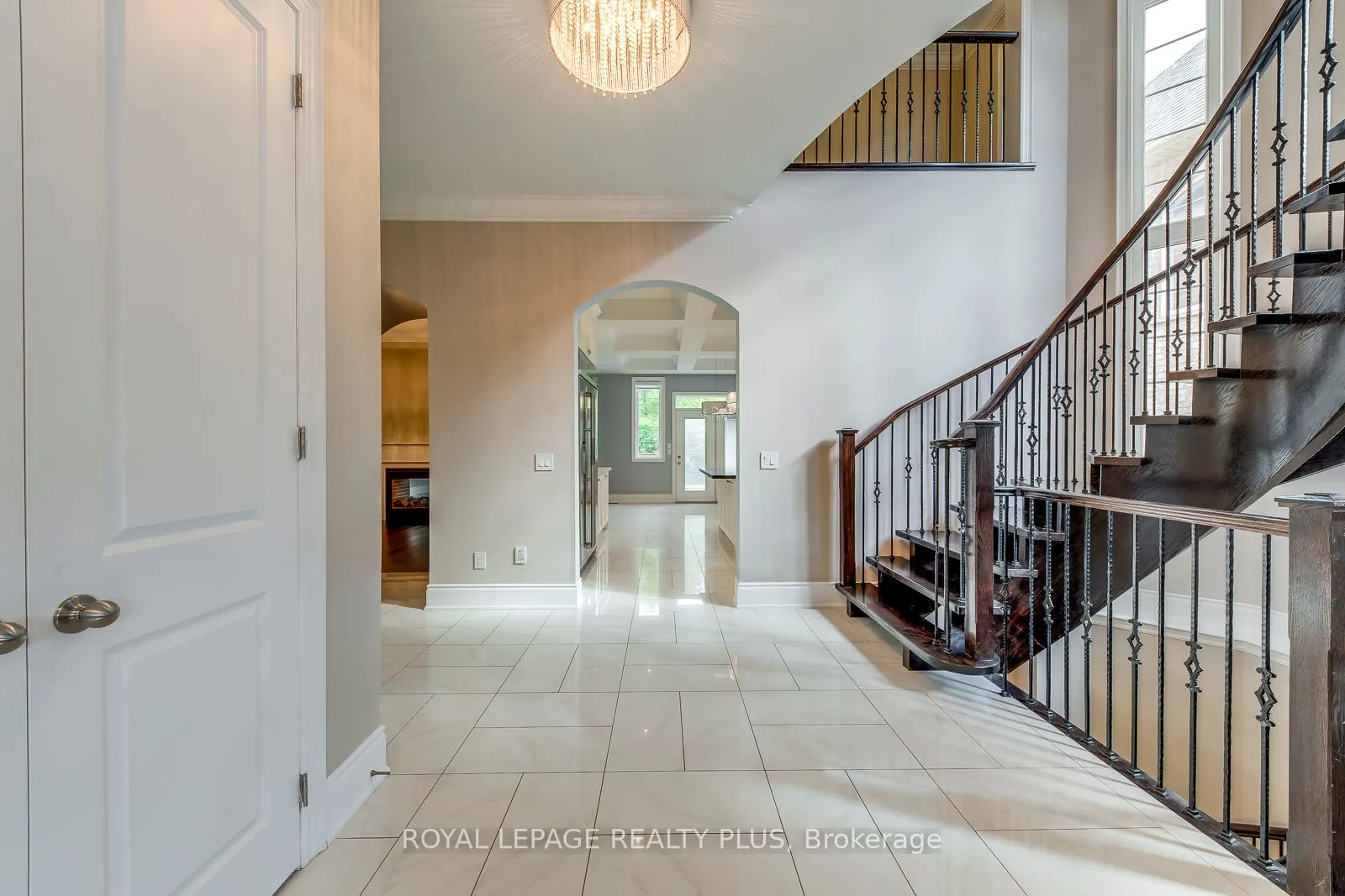 3121 Trailside Drive