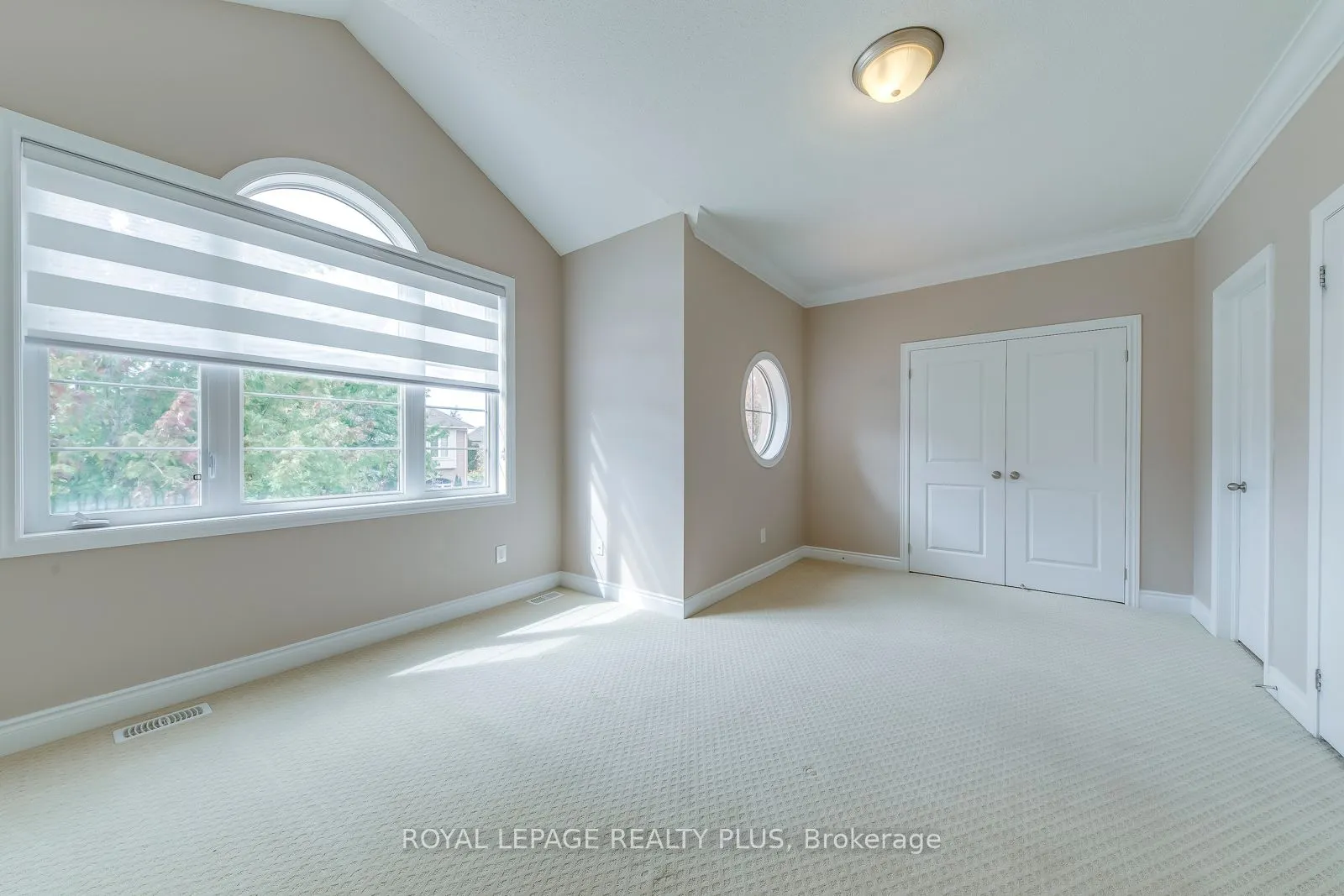 3121 Trailside Drive