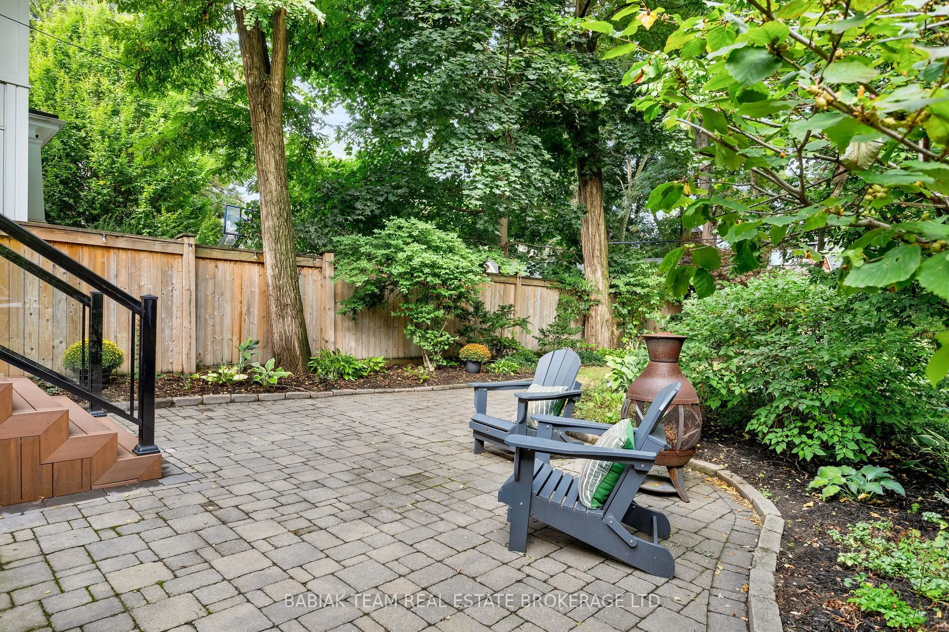60 Hewitt Avenue