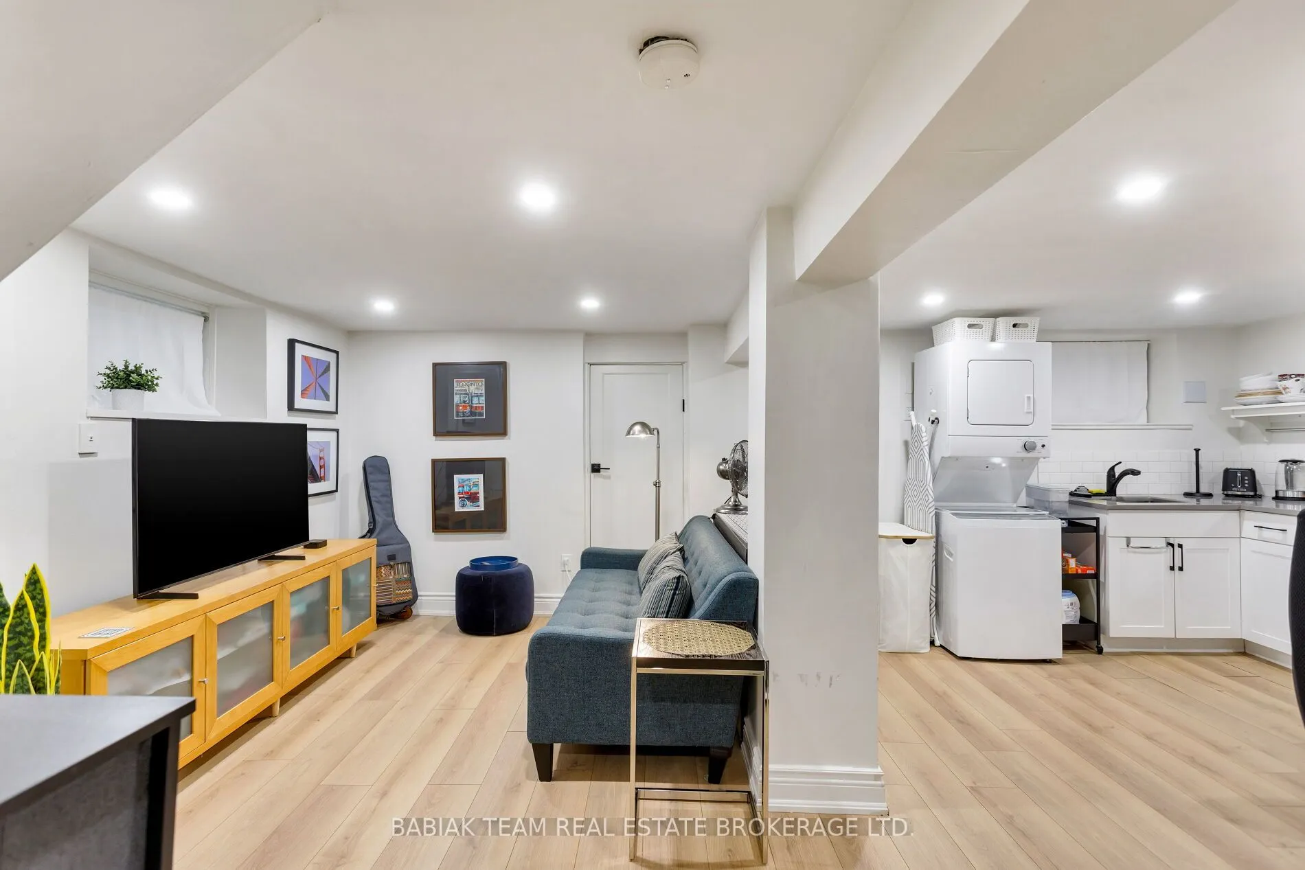 60 Hewitt Avenue