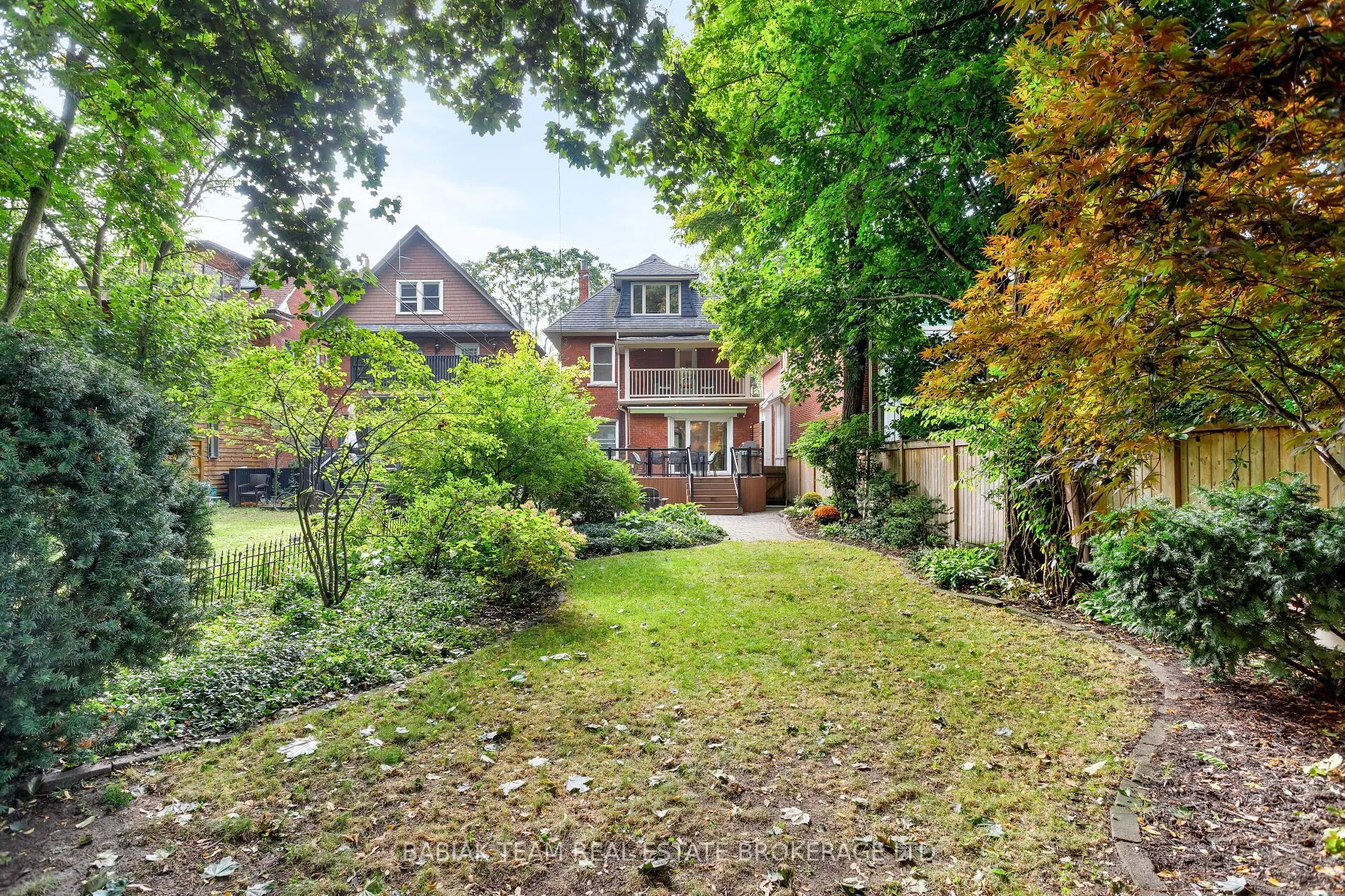 60 Hewitt Avenue