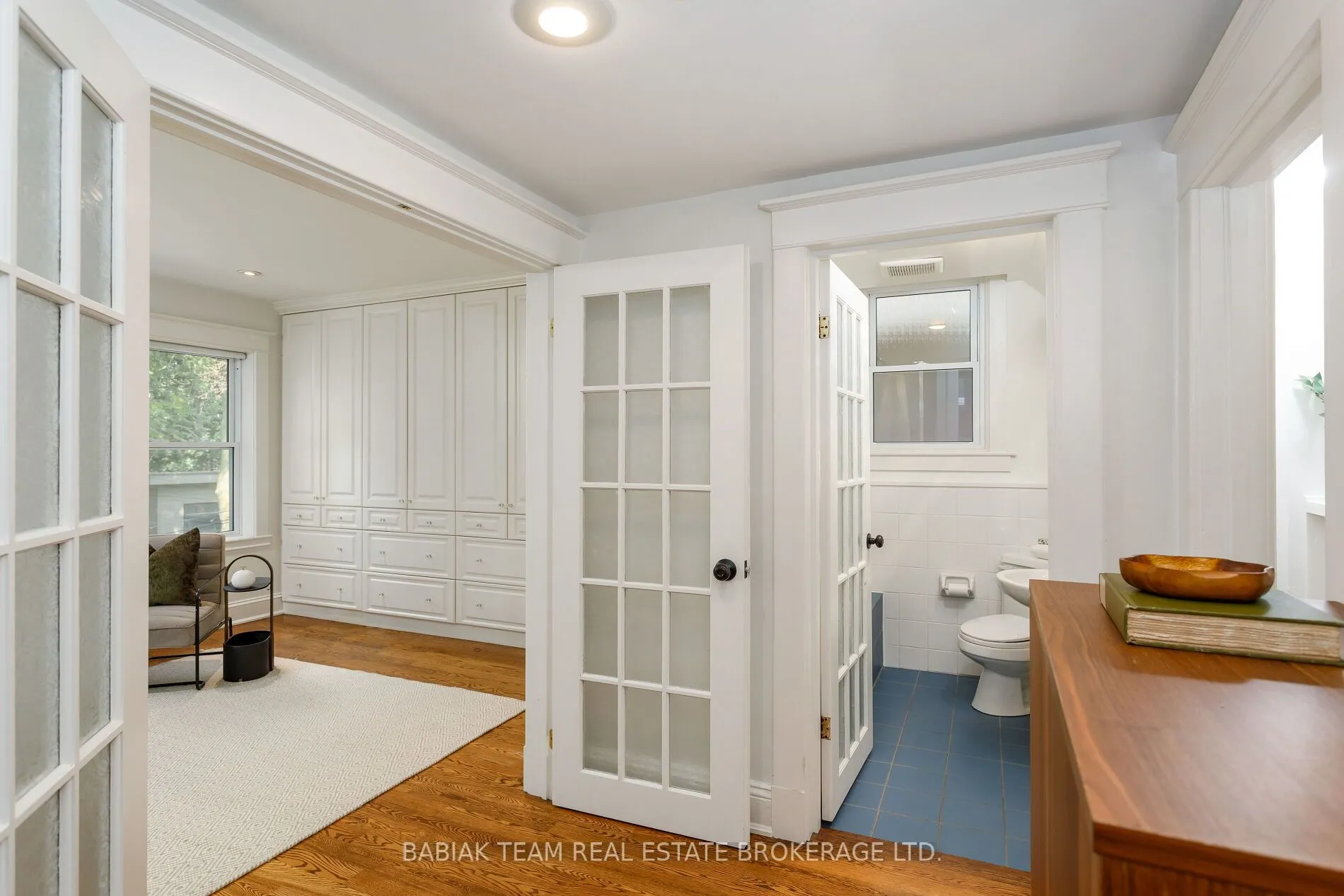 60 Hewitt Avenue