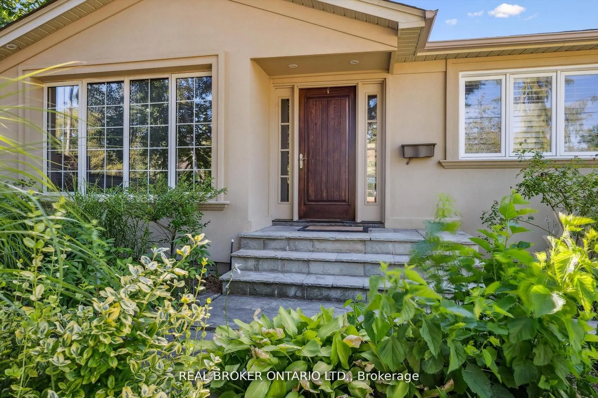 1204 Cynthia Lane