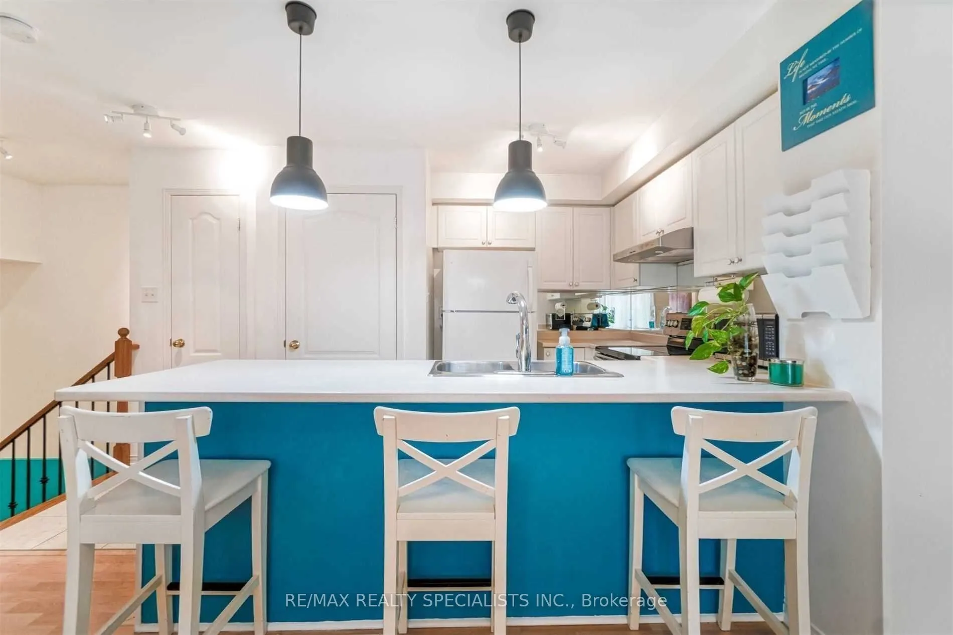 3250 Bentley Drive, #7