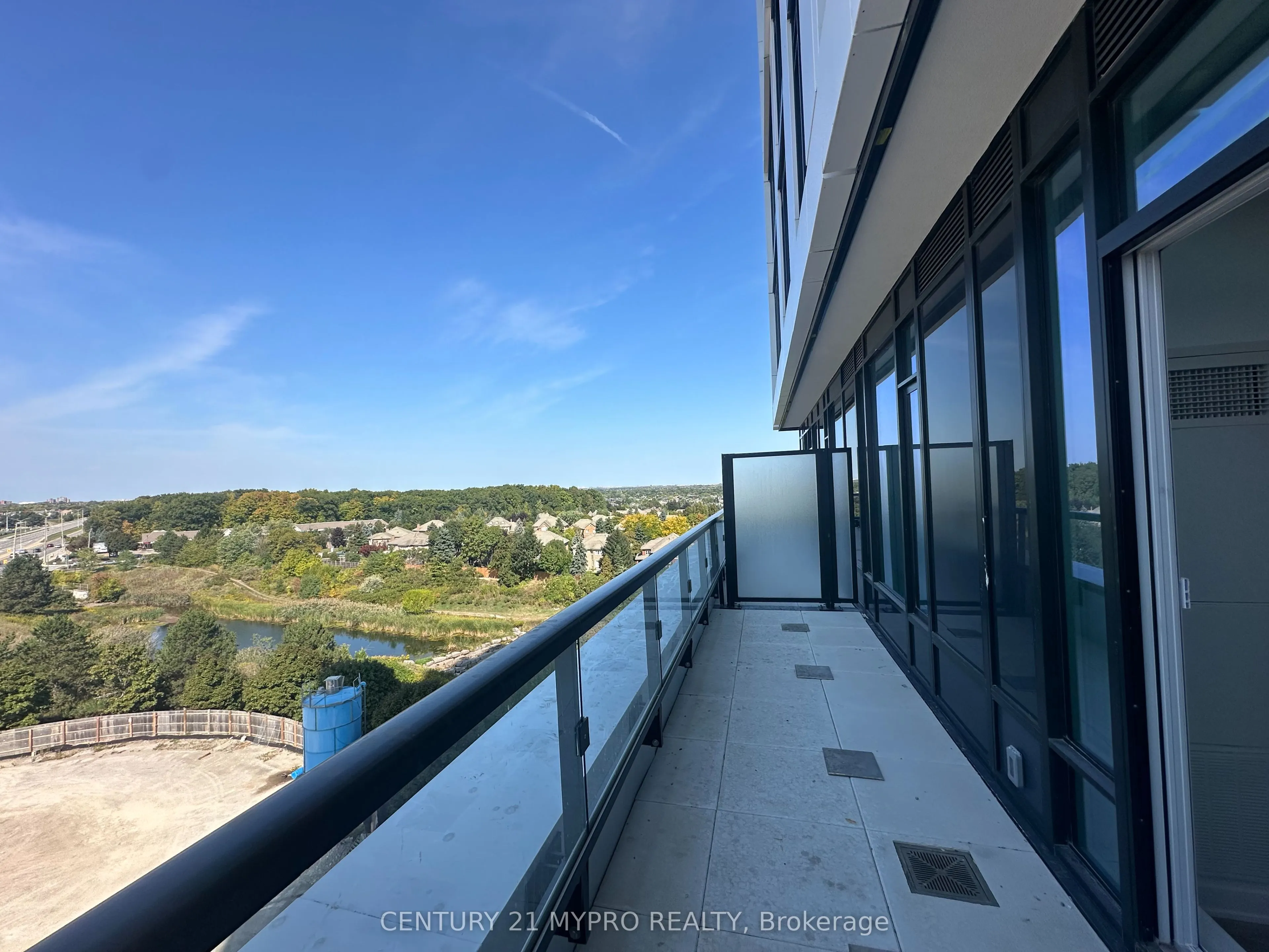 2495 Eglinton Avenue W, #808