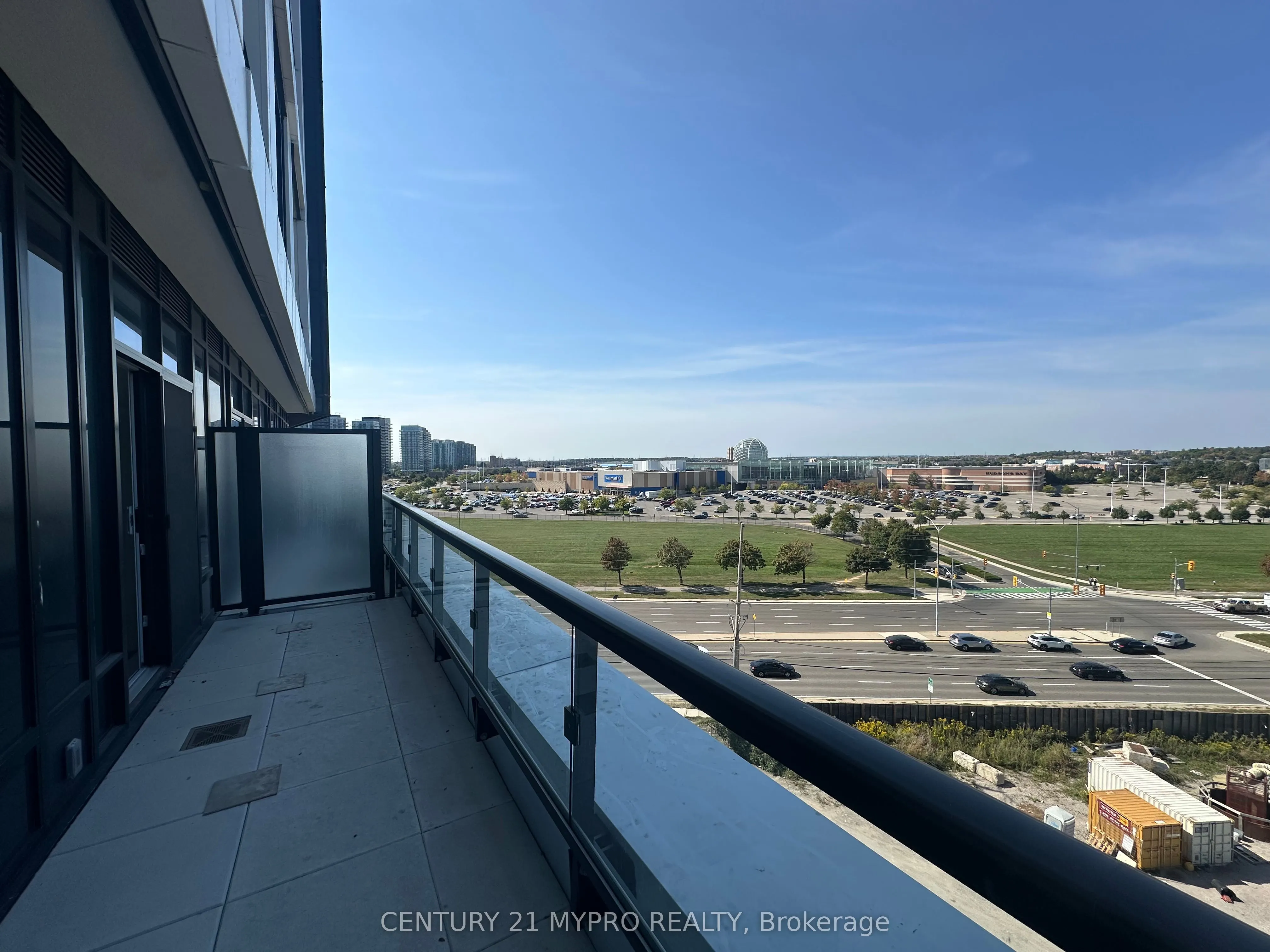 2495 Eglinton Avenue W, #808