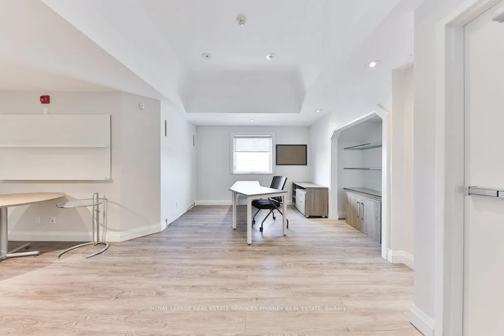 15 Mississauga Road S, #Upper