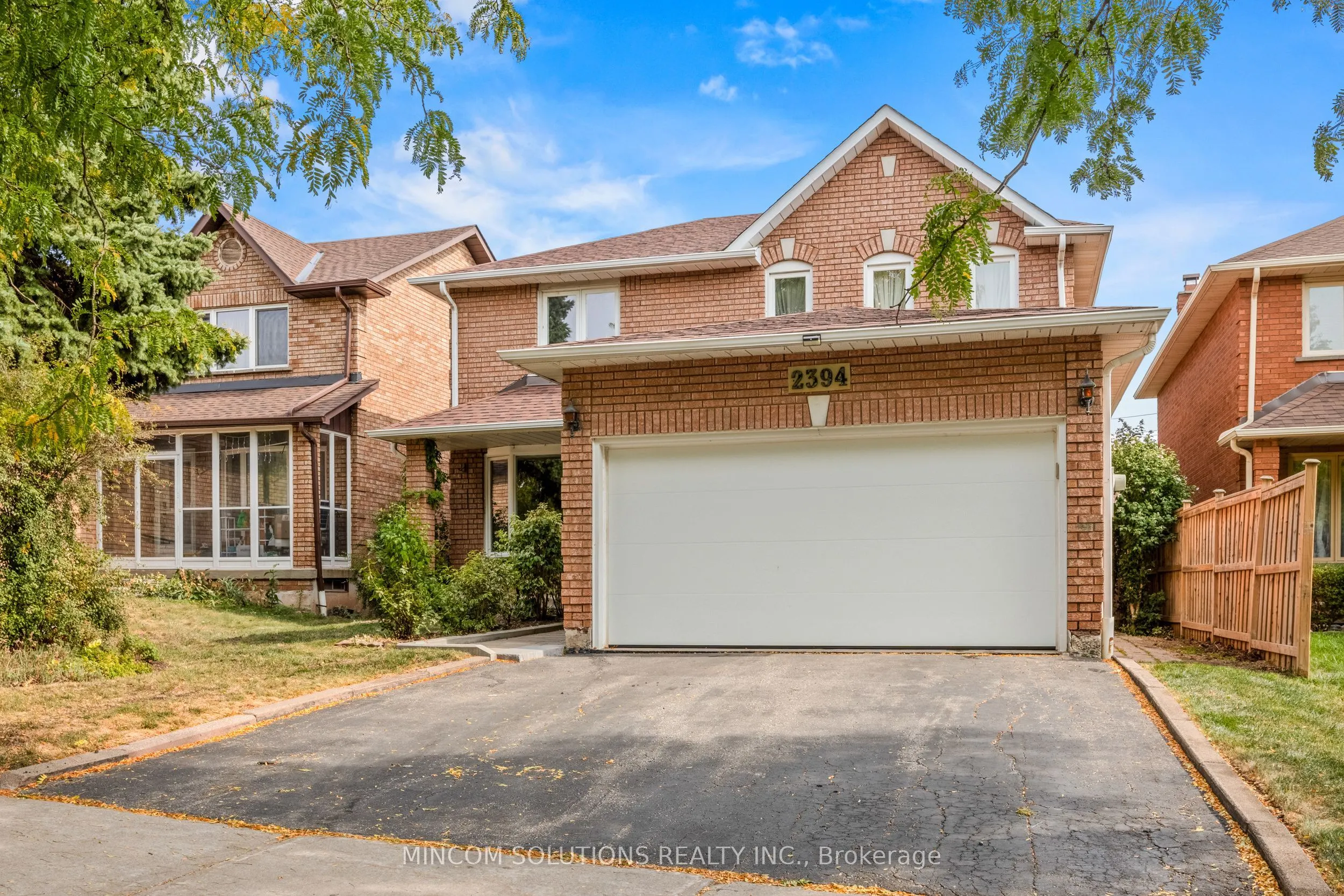 2394 Credit Valley Road E