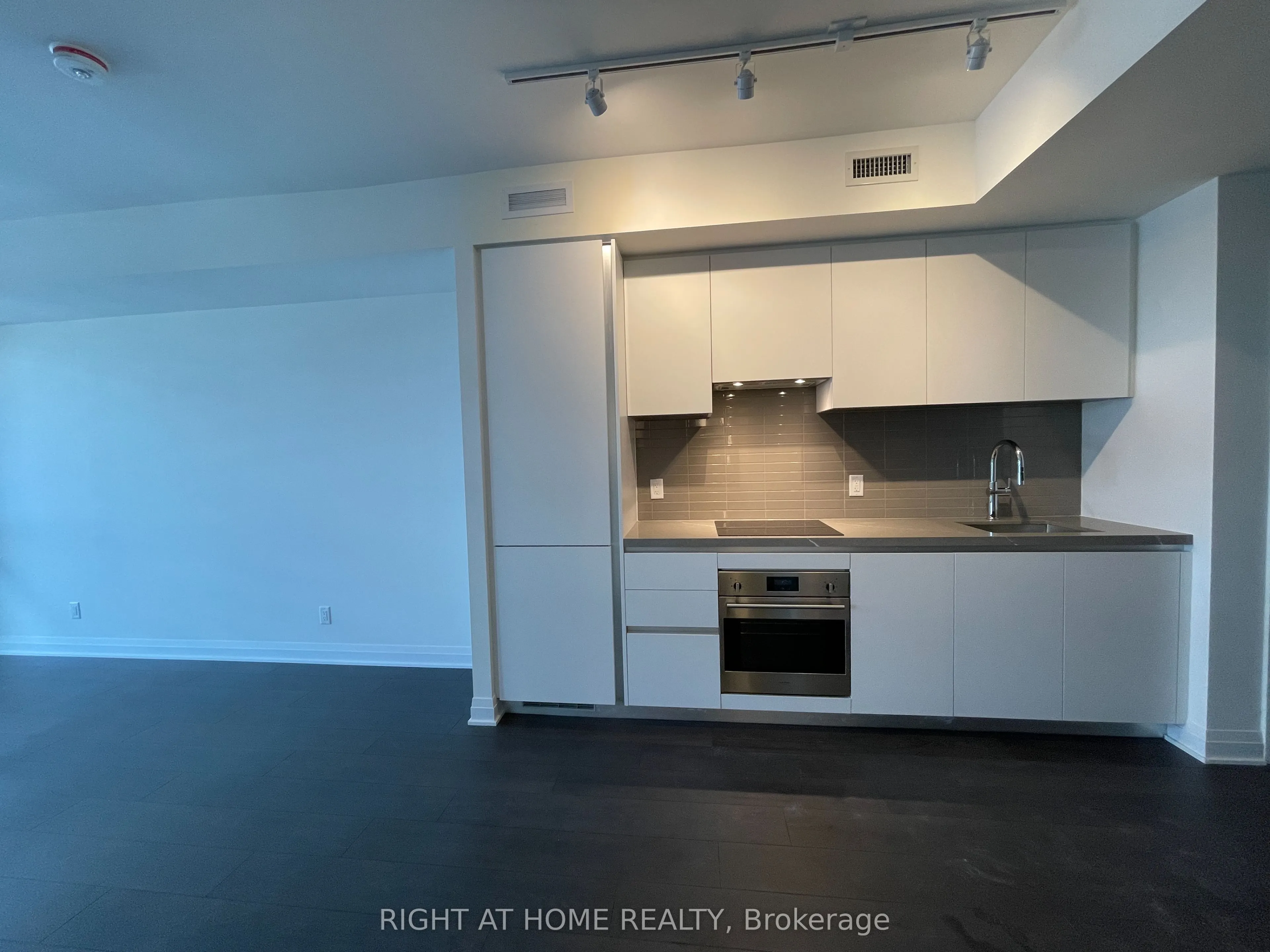 4015 The Exchange, #1608
