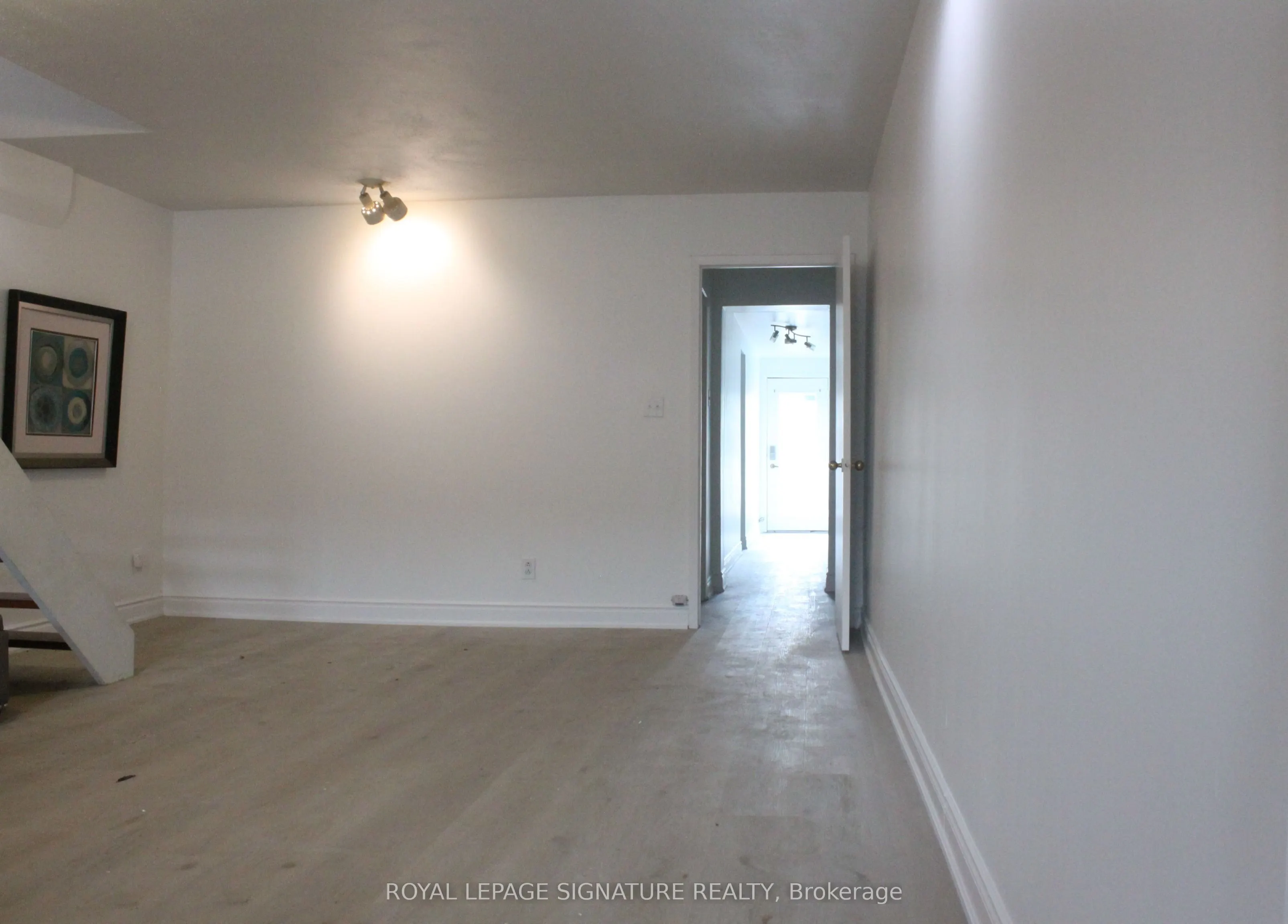 220 Main Street E