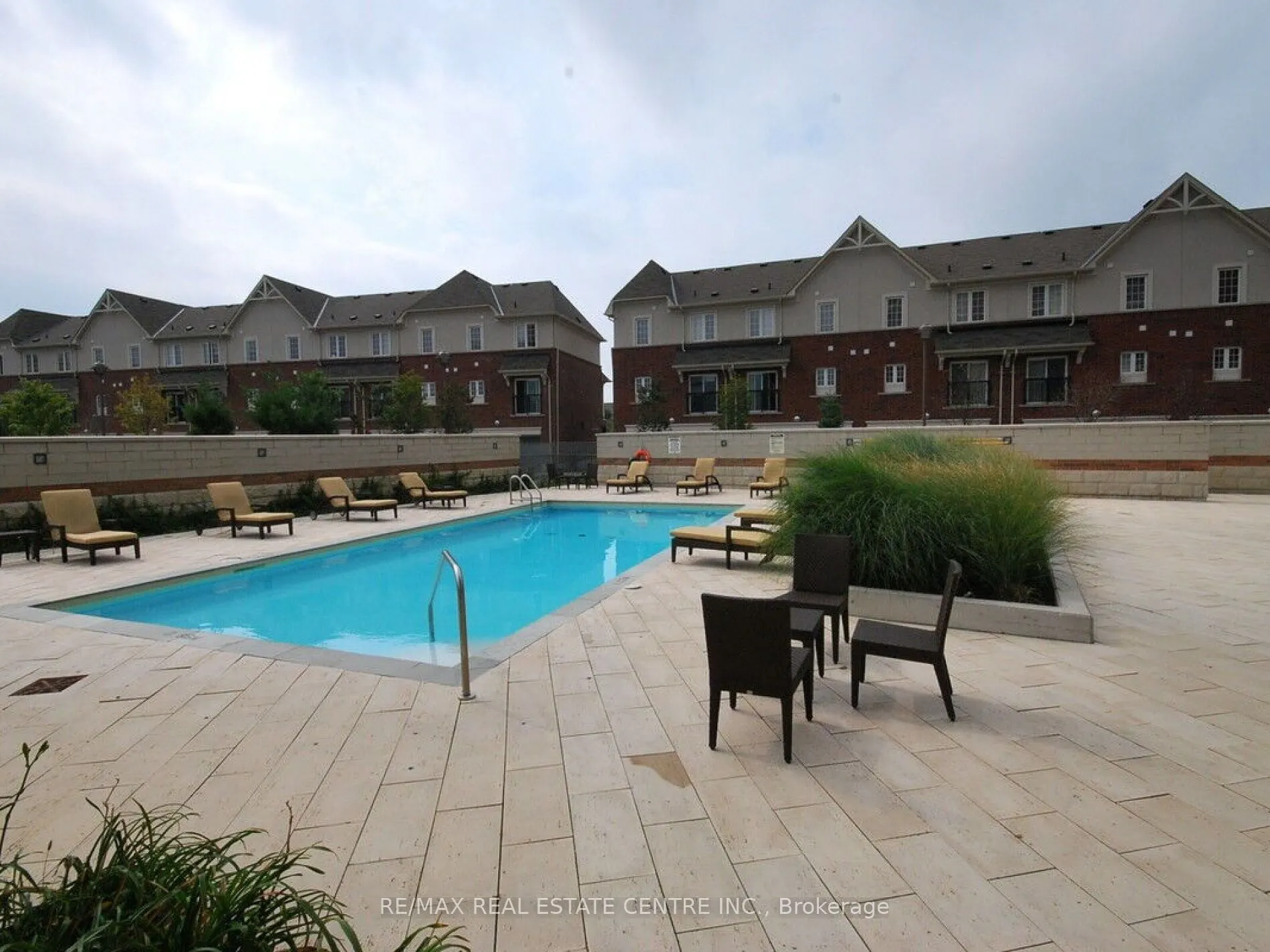 2379 Central Park Drive