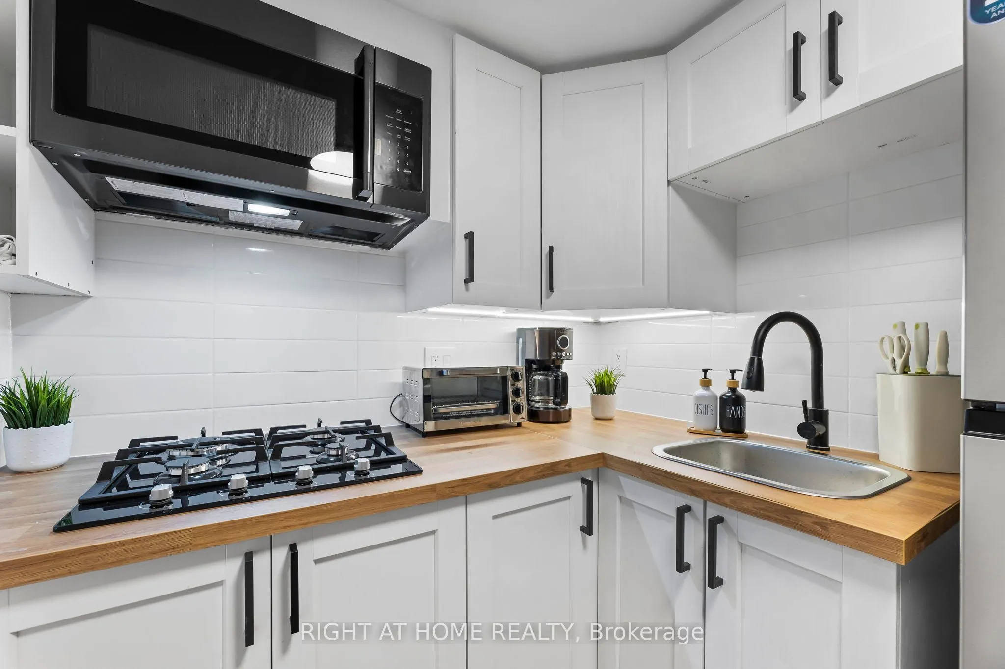 158 Indian Grove, #Unit B1