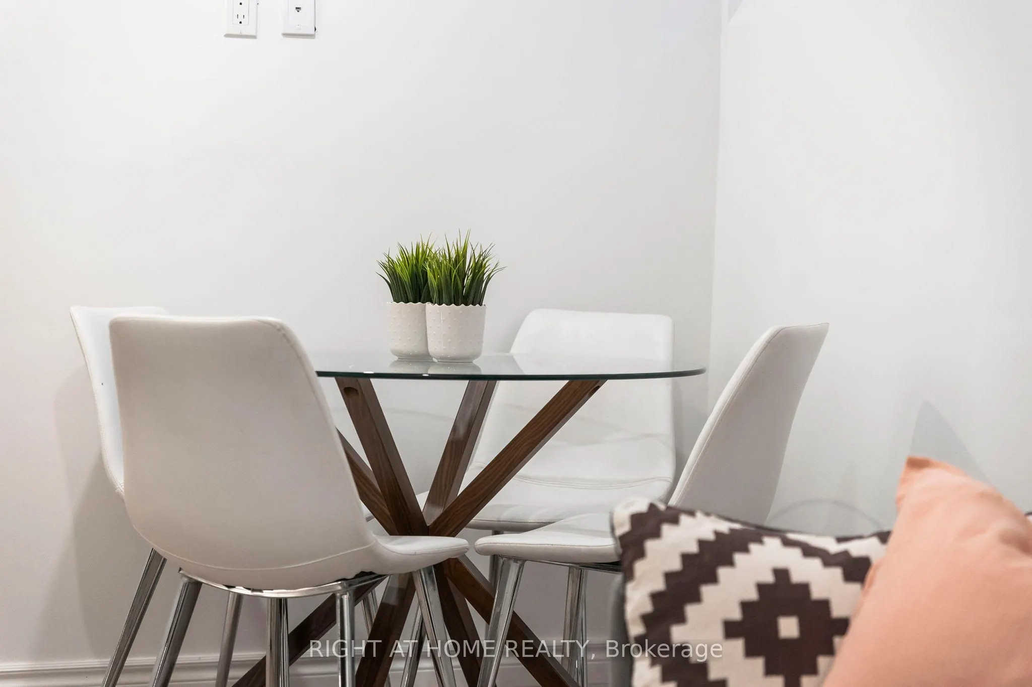 158 Indian Grove, #Unit B1