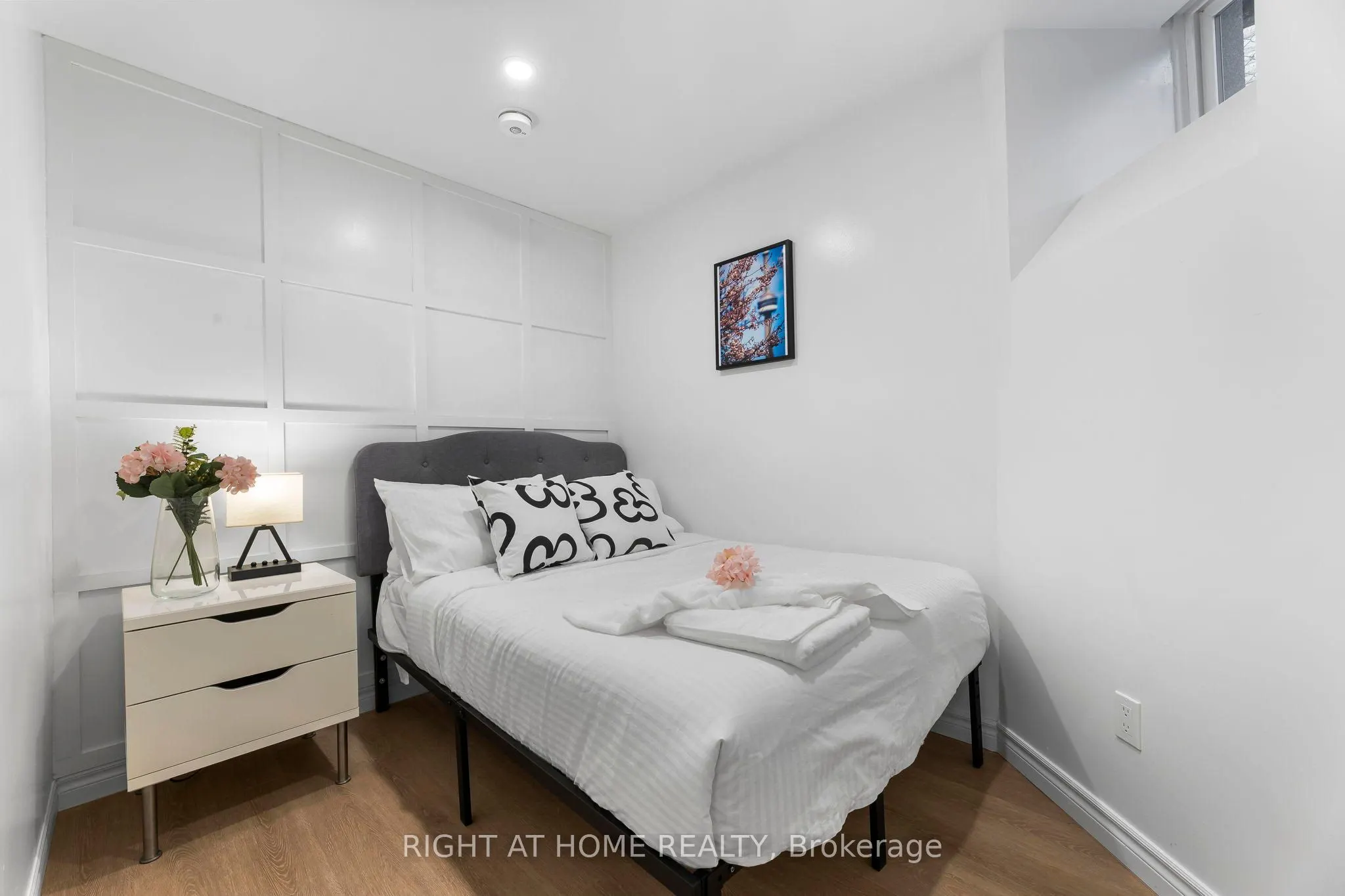 158 Indian Grove, #Unit B2