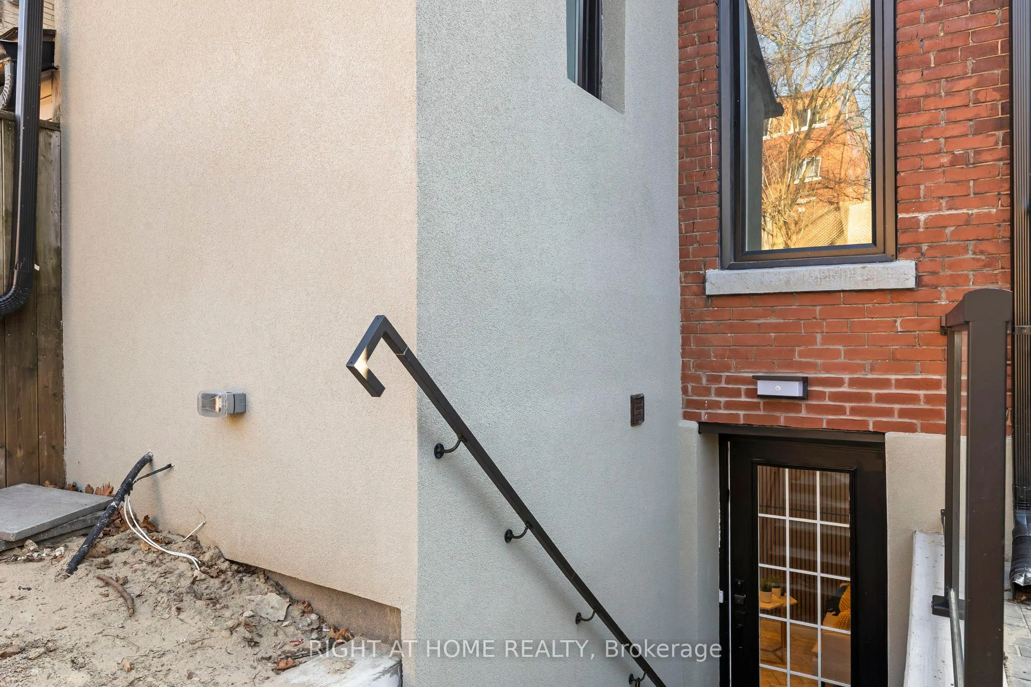 158 Indian Grove, #Unit B2