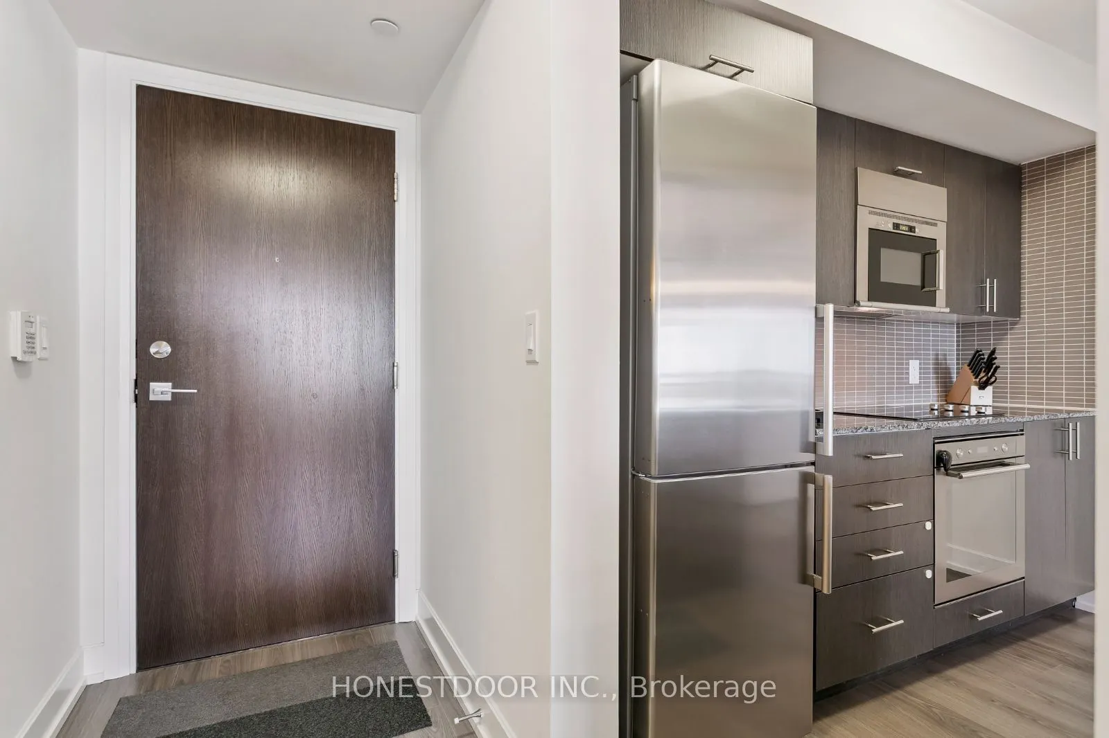 6 Eva Road, #1503