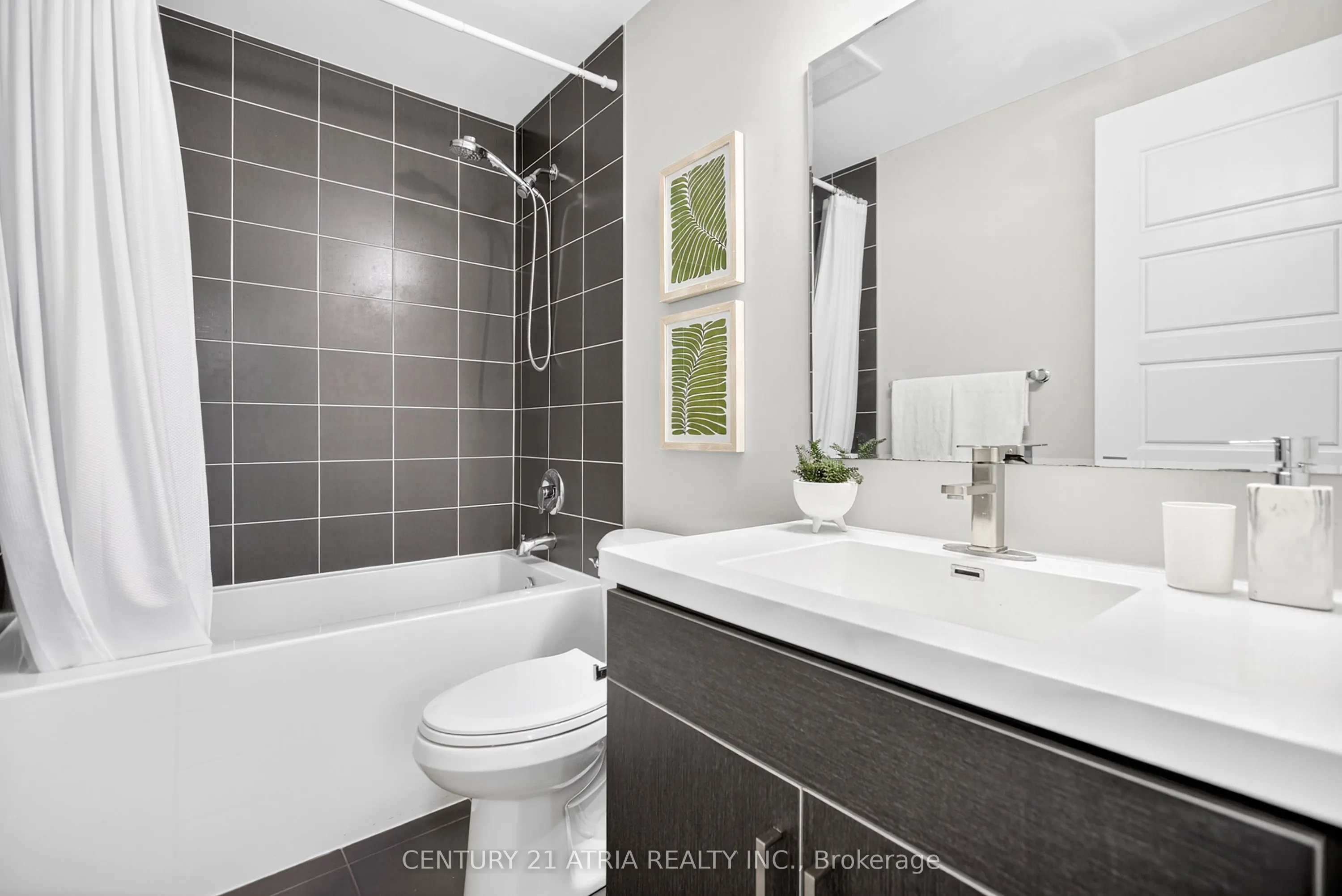 3028 Creekshore Common, #113
