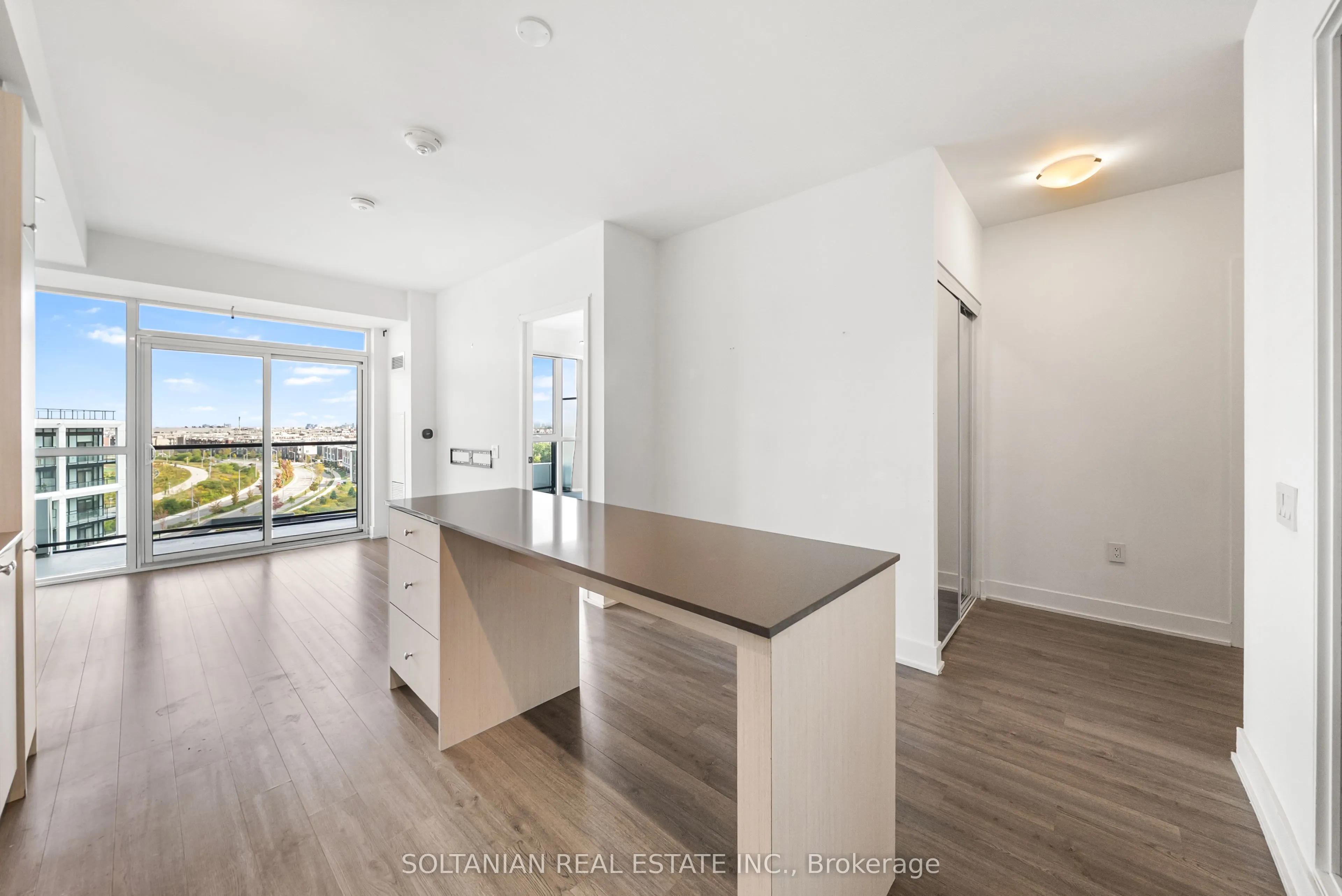 50 George Butchart Drive, #810
