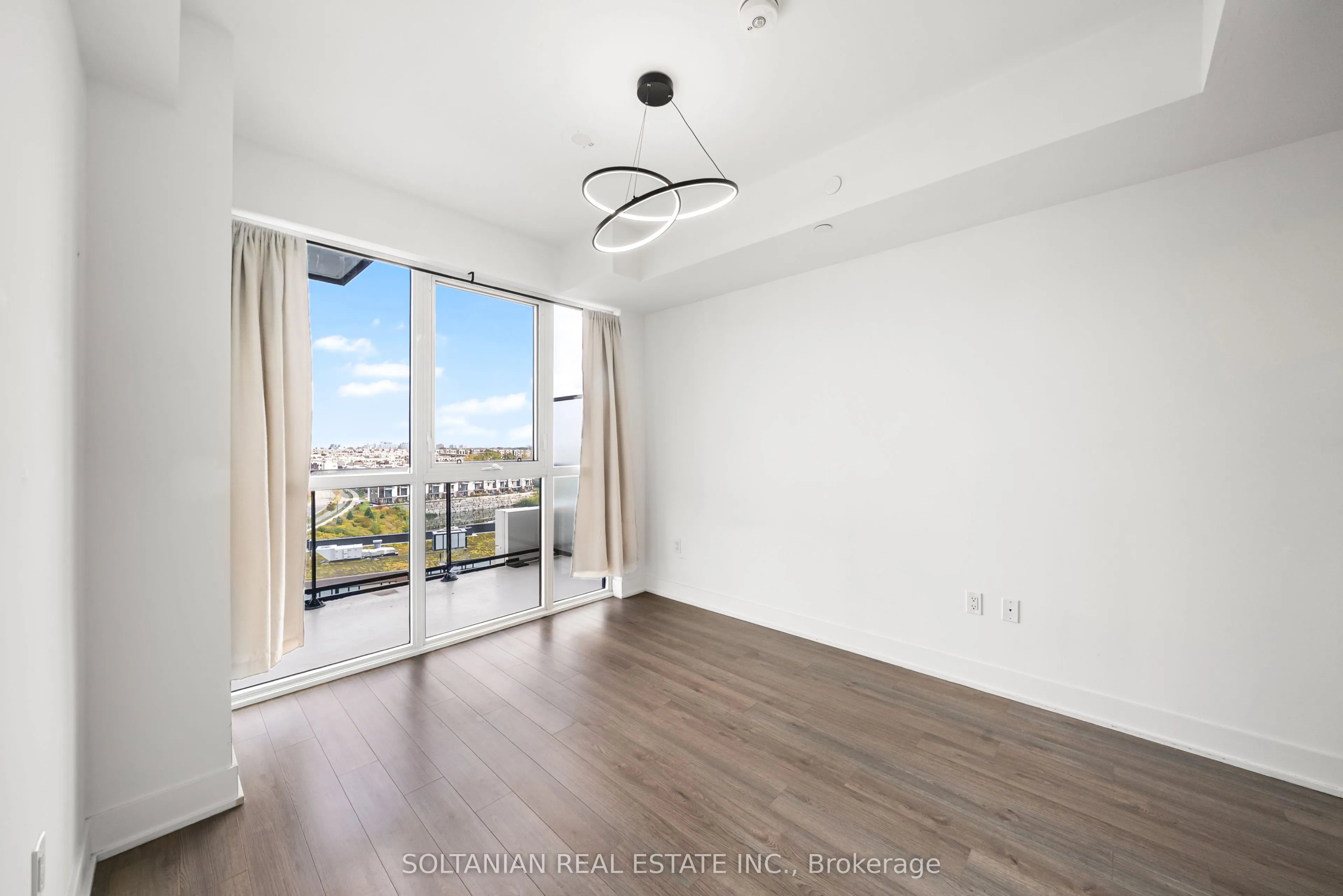 50 George Butchart Drive, #810