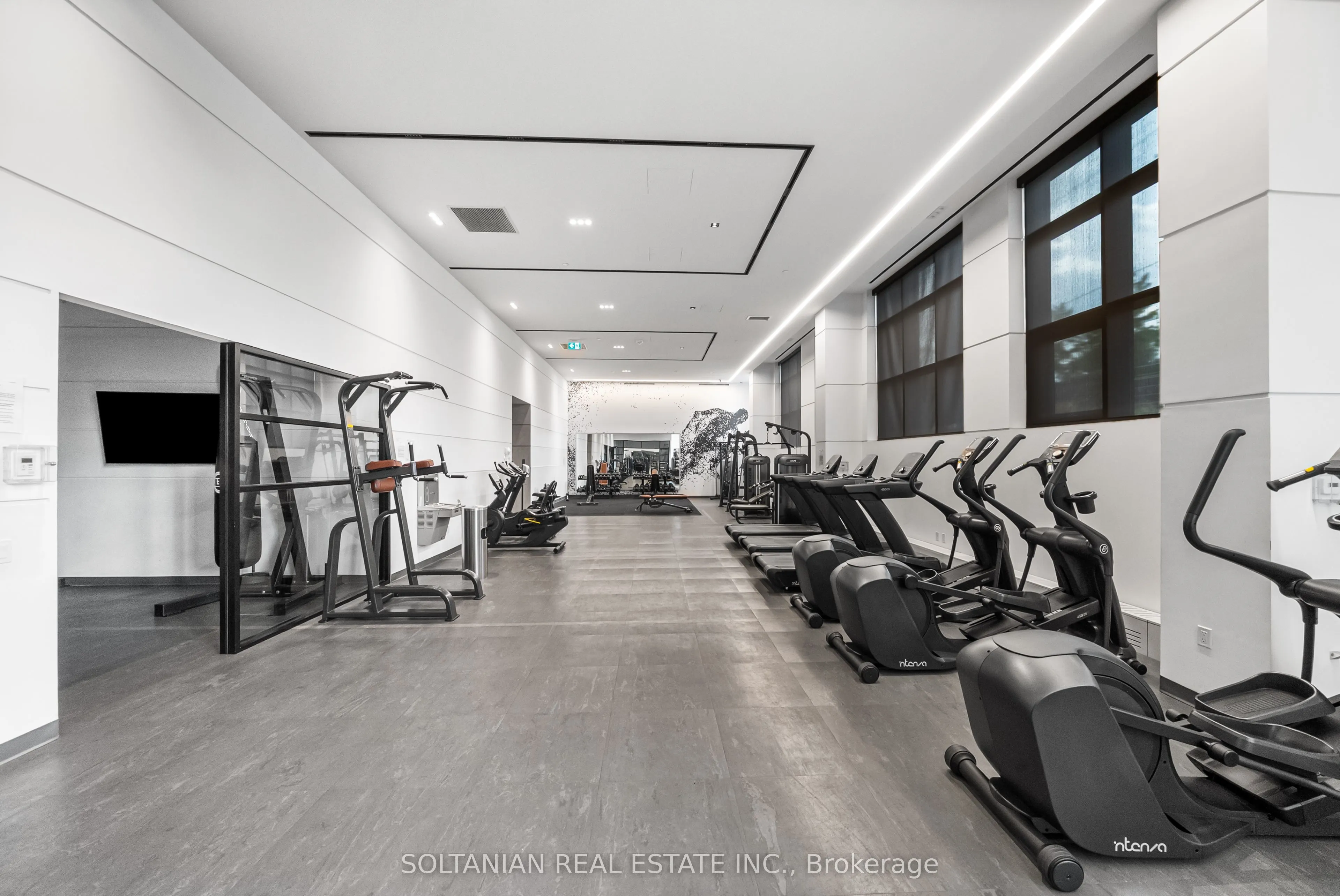 50 George Butchart Drive, #810