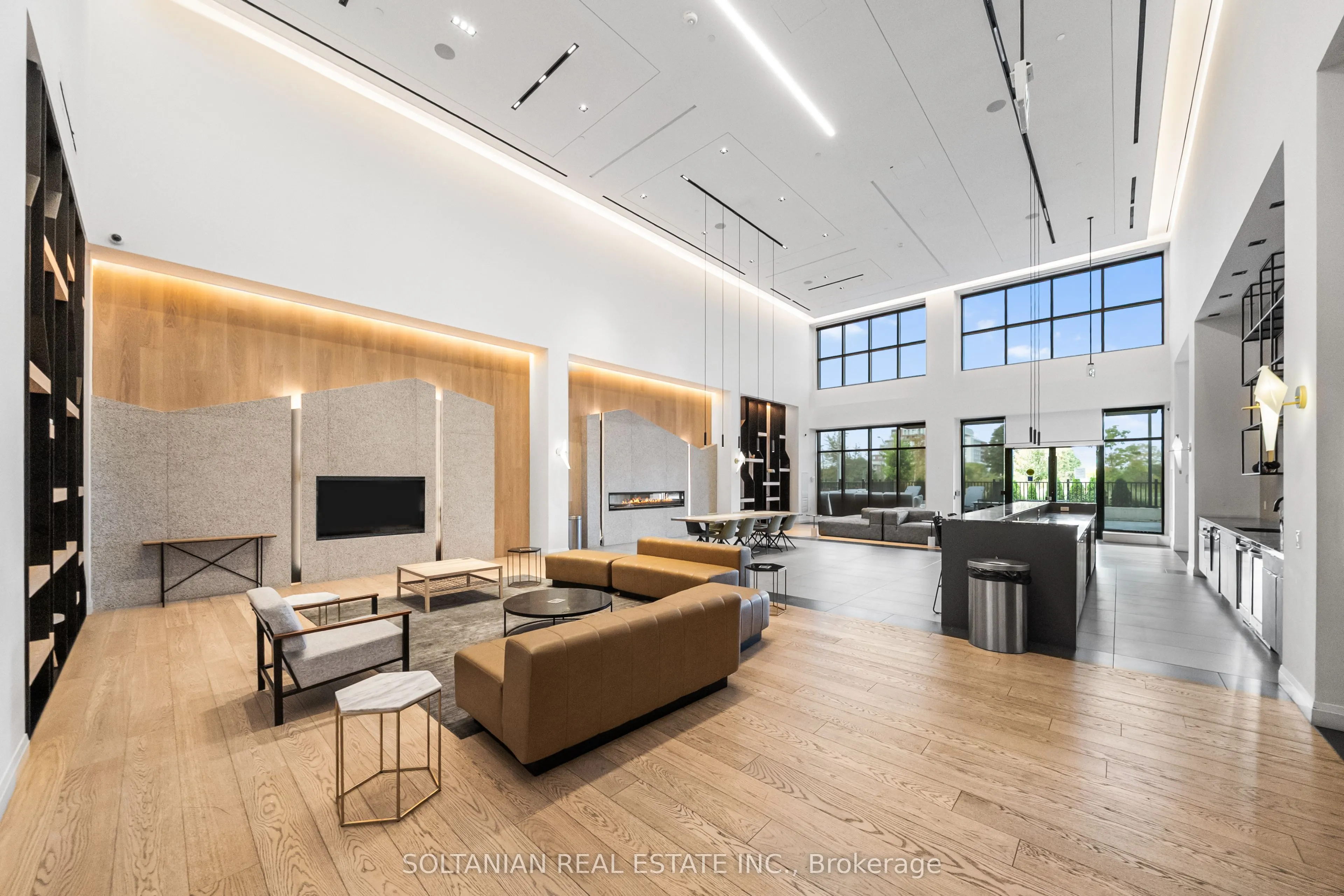 50 George Butchart Drive, #810