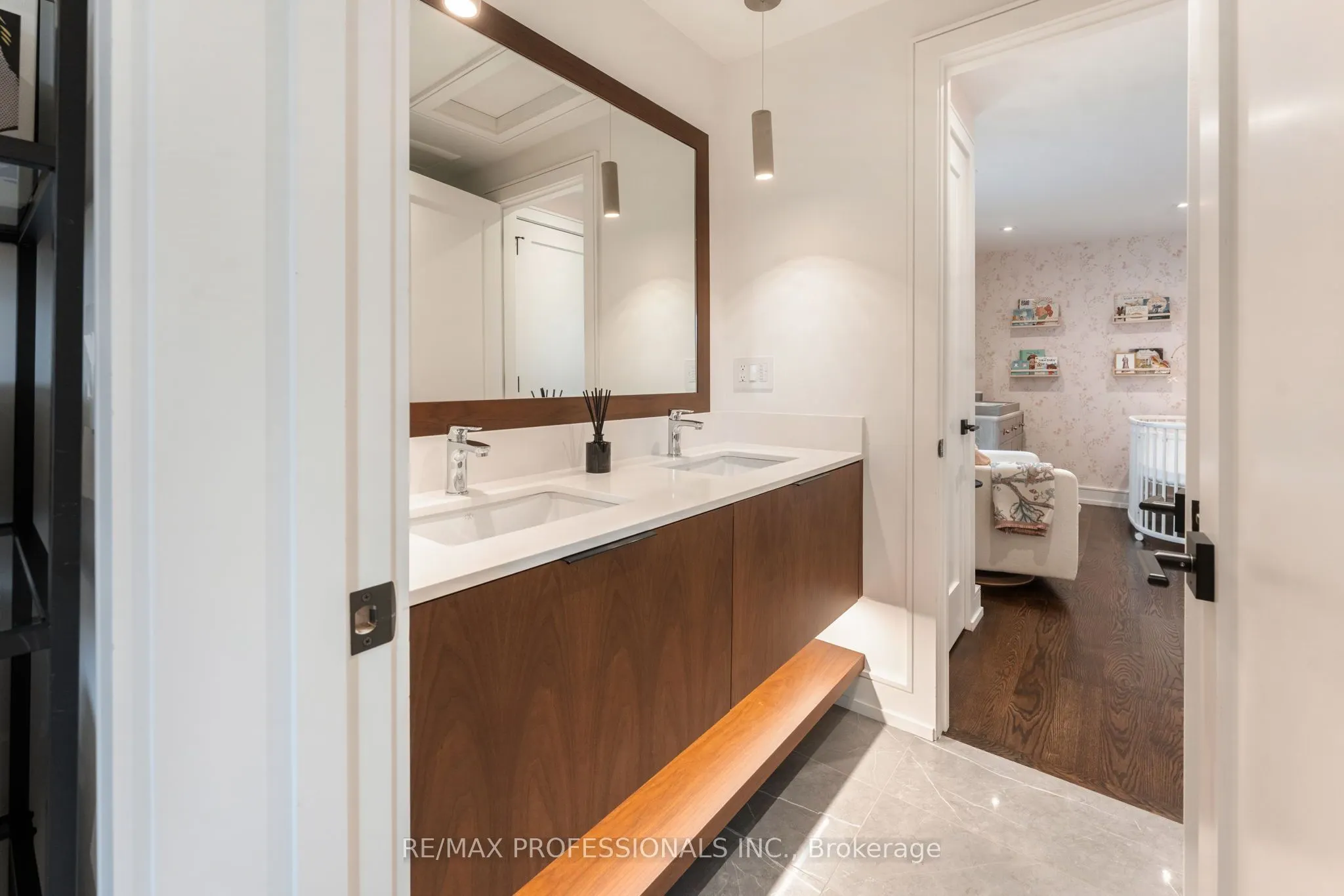 12 Mayfield Avenue