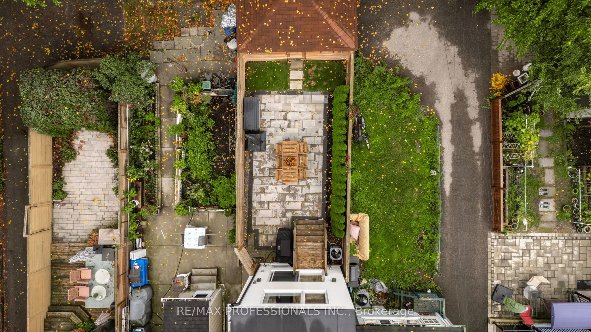 12 Mayfield Avenue
