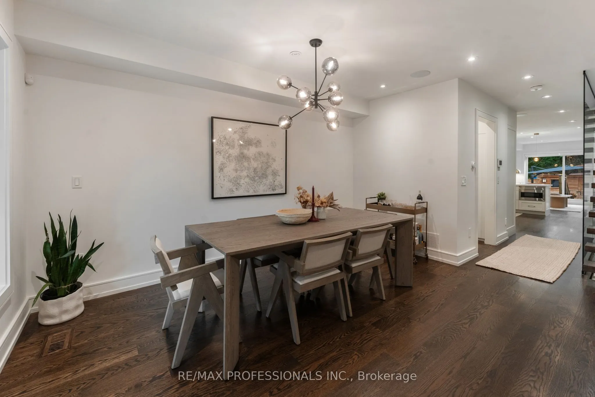 12 Mayfield Avenue