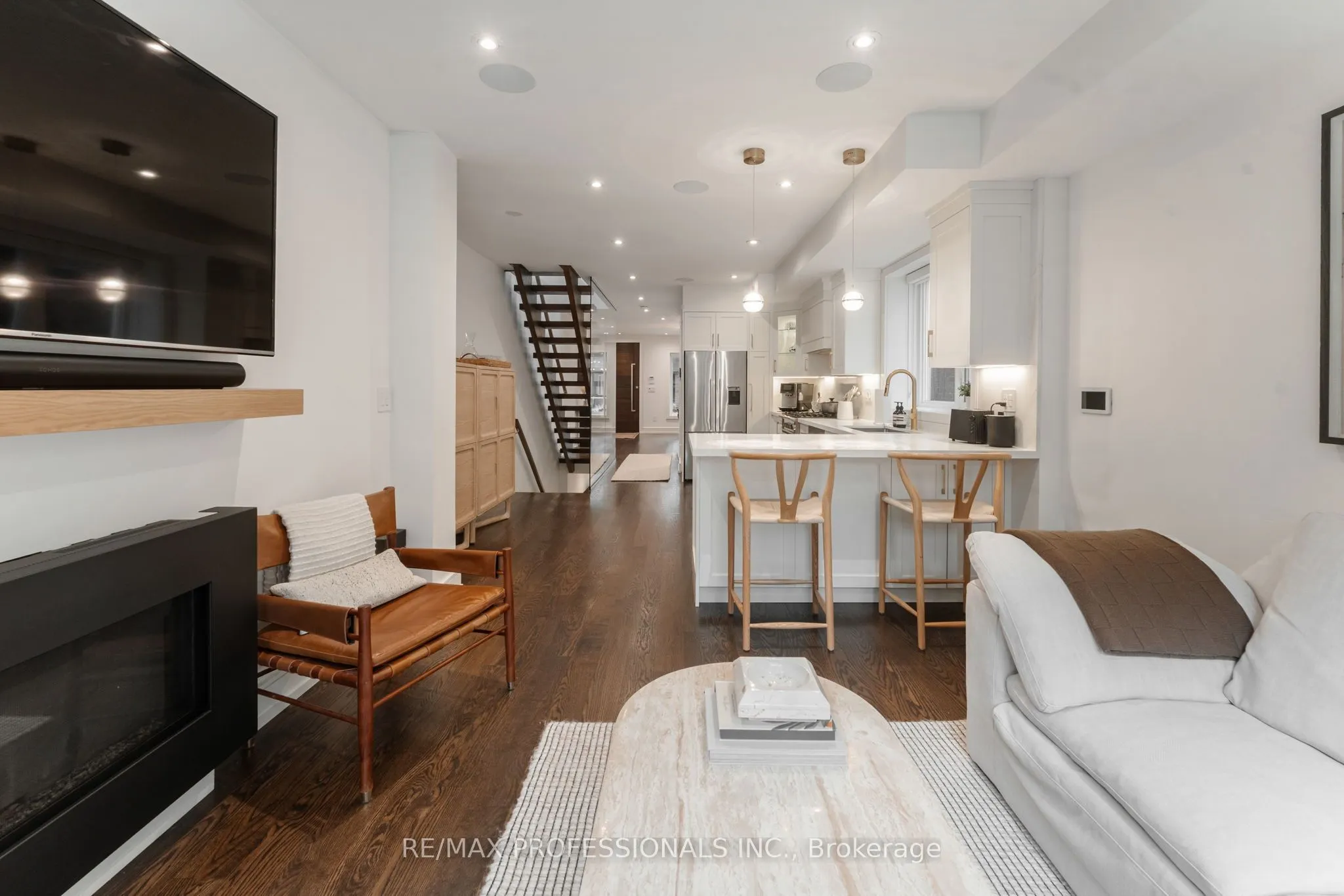 12 Mayfield Avenue