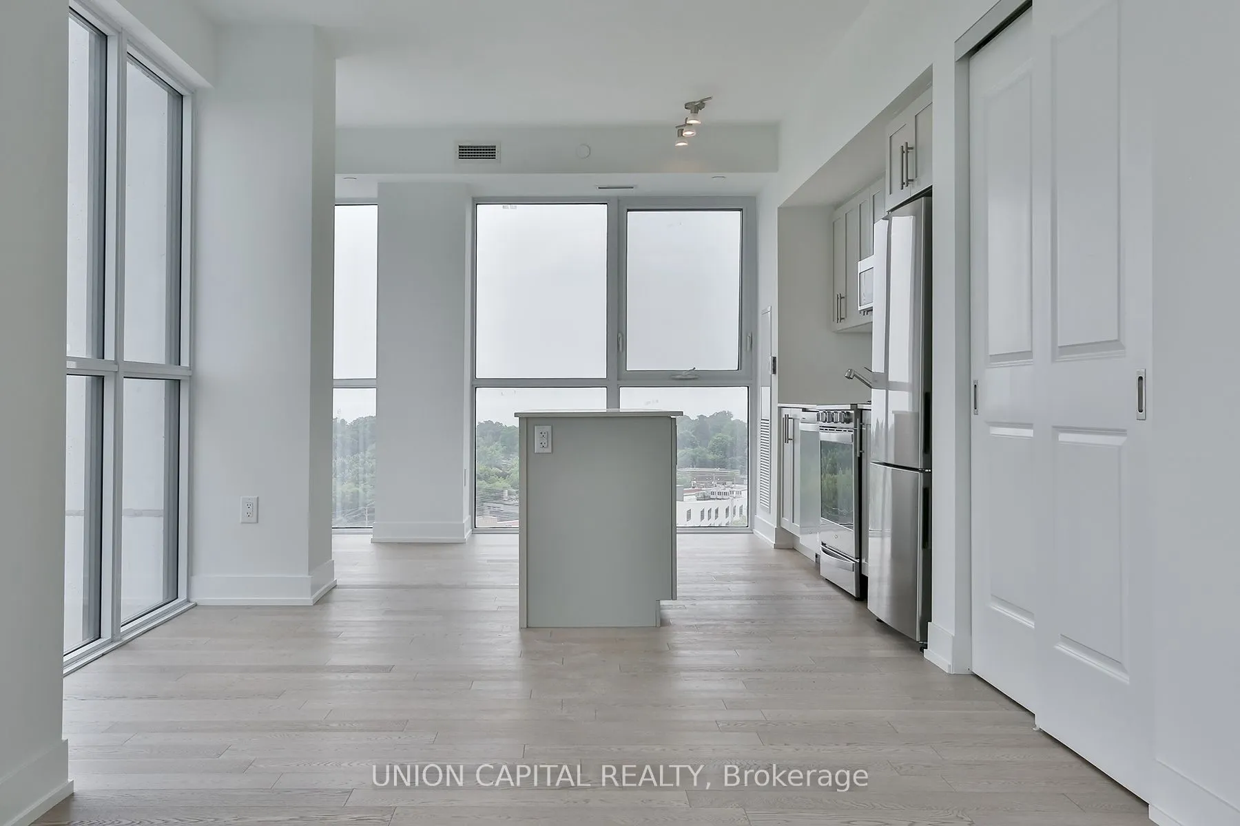 1063 Douglas Mccurdy Comm Circle, #1104