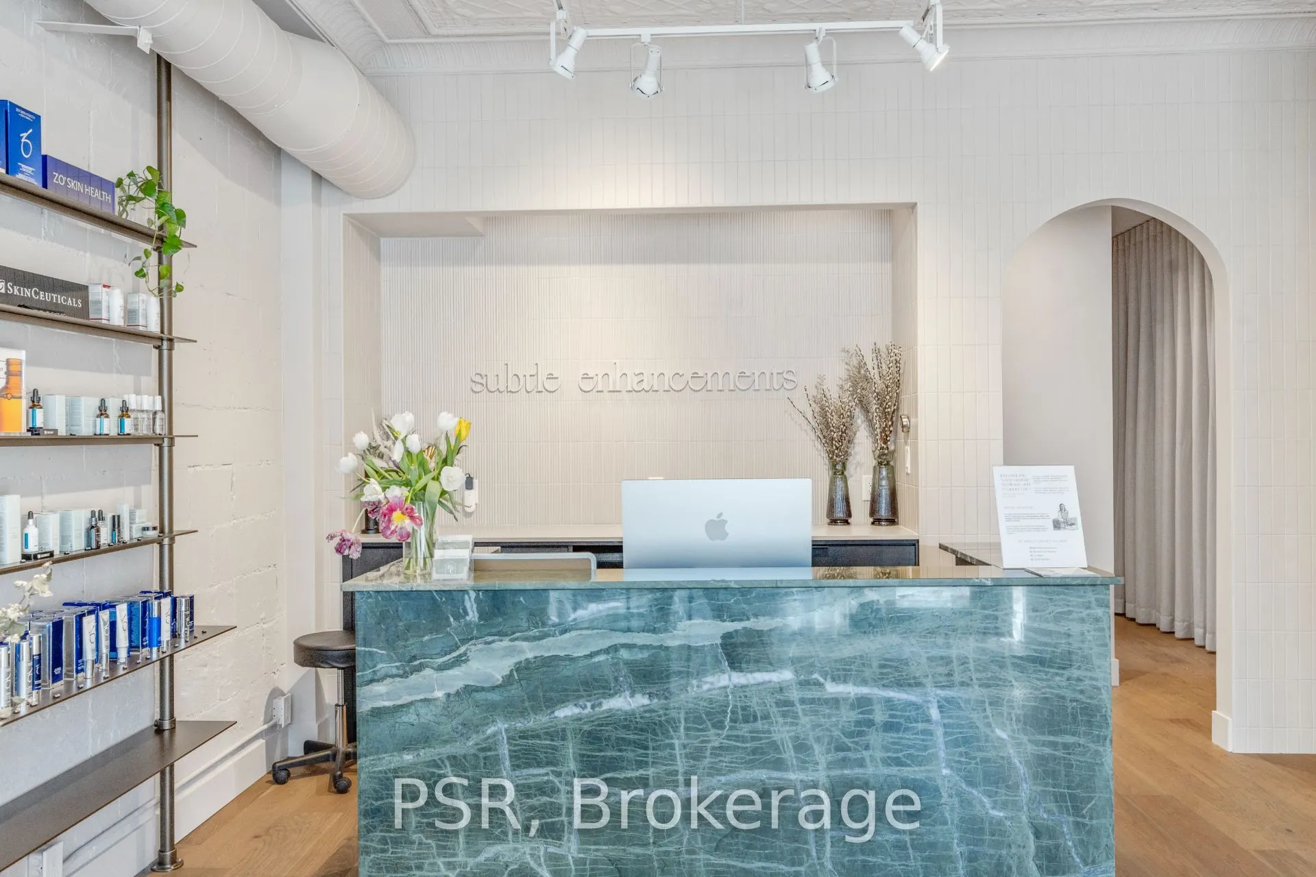 1656 Queen Street W