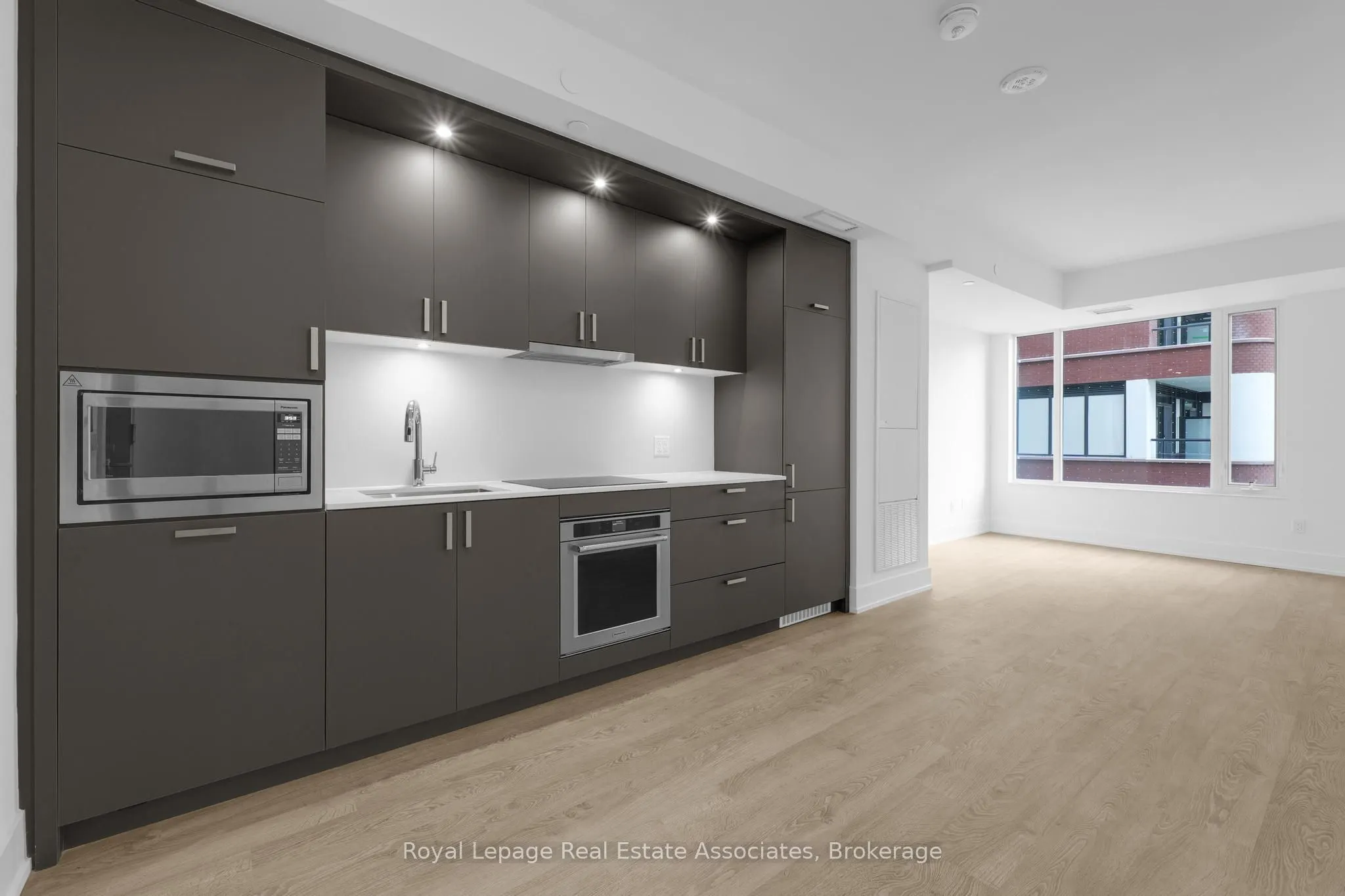 259 The Kingsway, #302