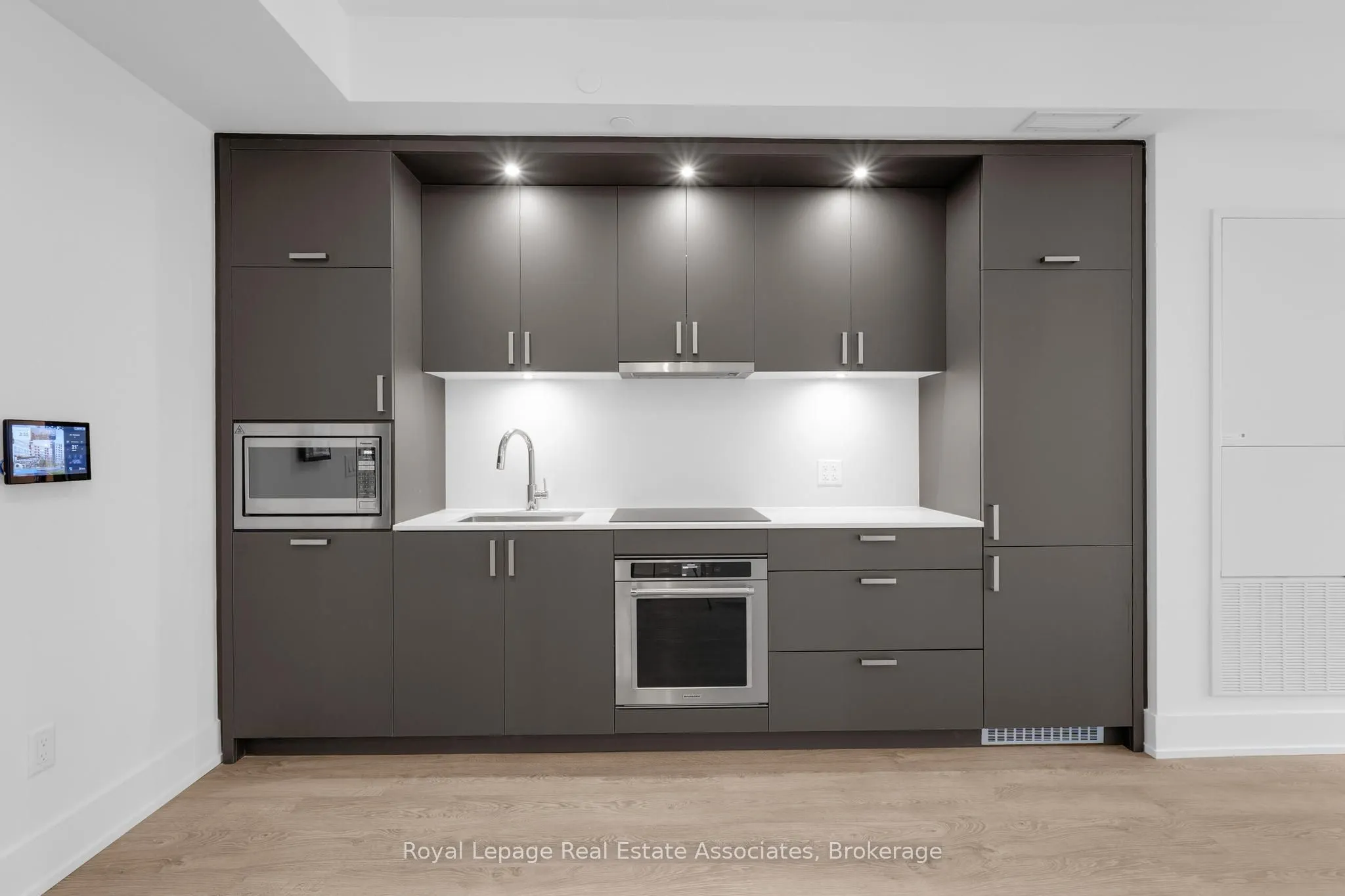 259 The Kingsway, #302