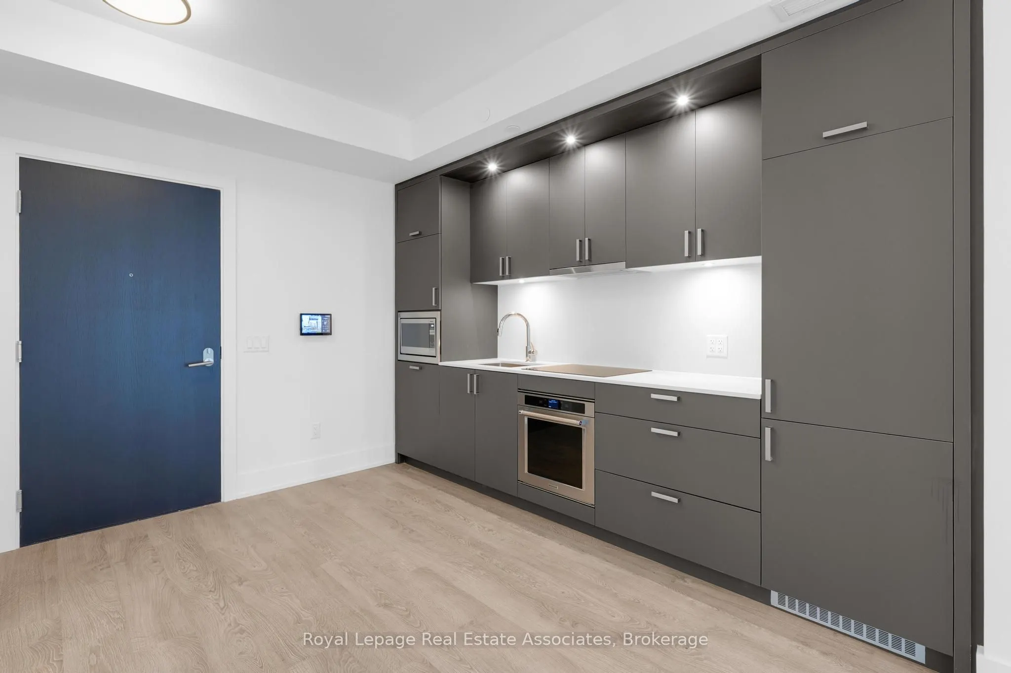 259 The Kingsway, #302
