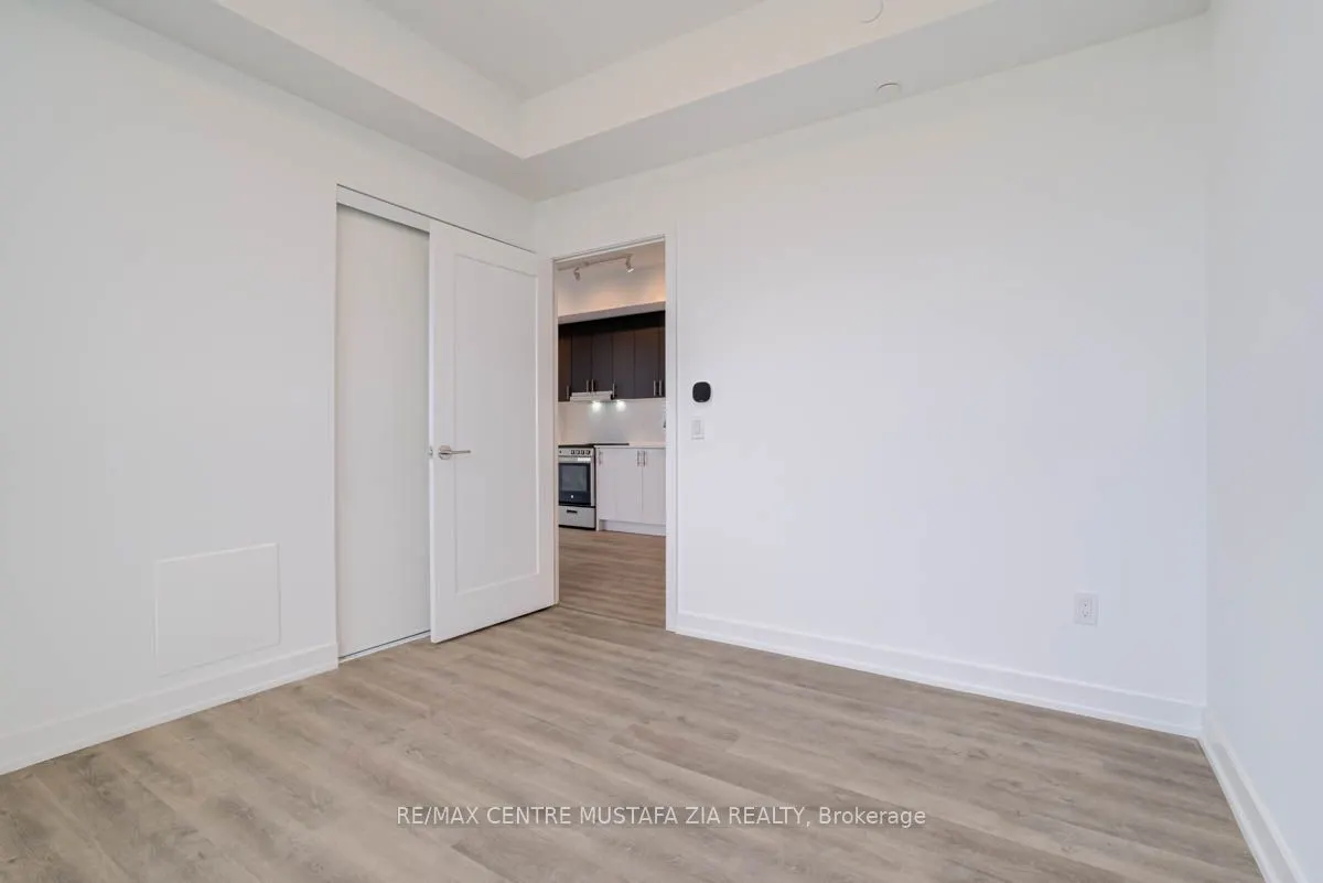 5105 Hurontario Street, #3202
