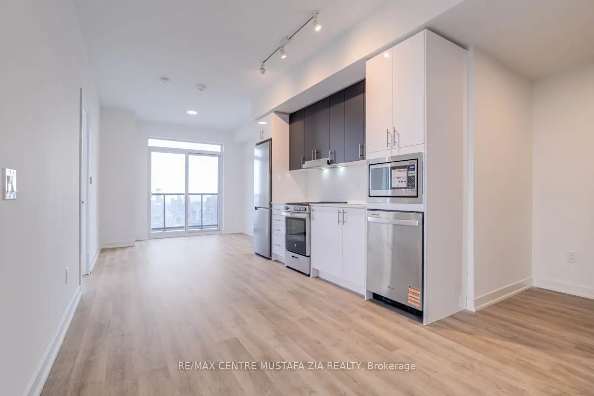 5105 Hurontario Street, #3202