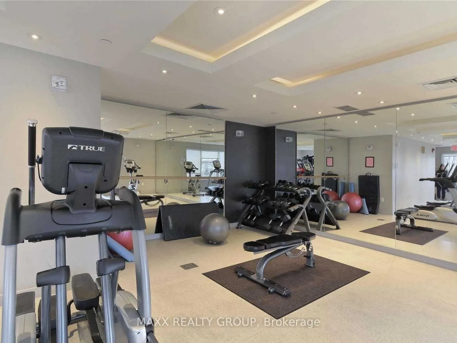 5025 Harvard Road, #404
