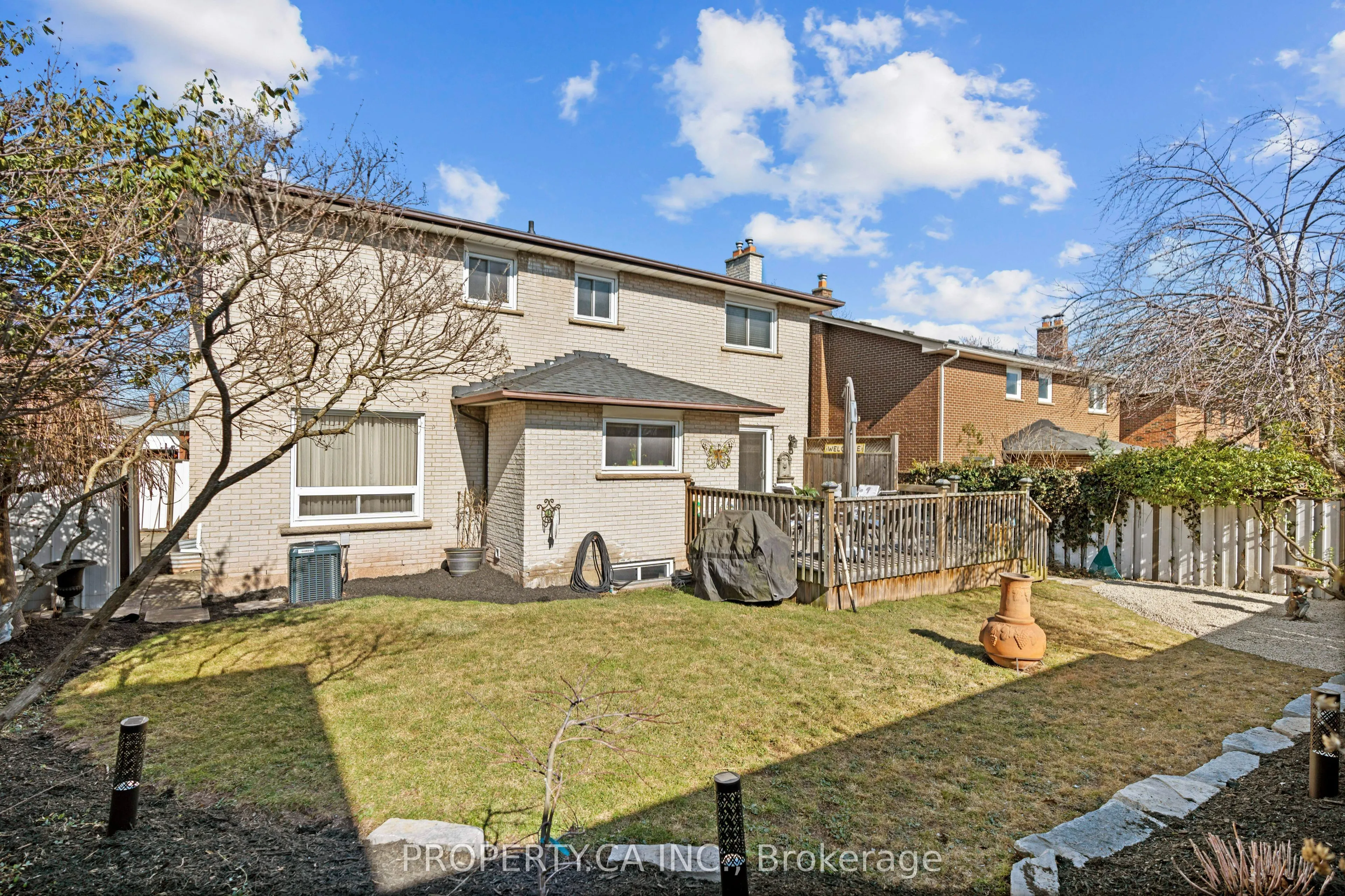 2536 Birch Crescent