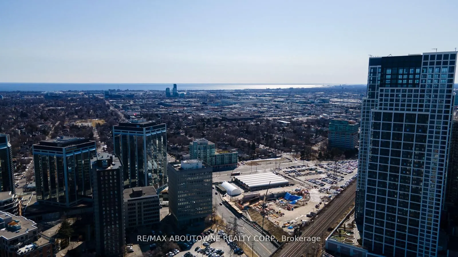 7 Mabelle Avenue, #801
