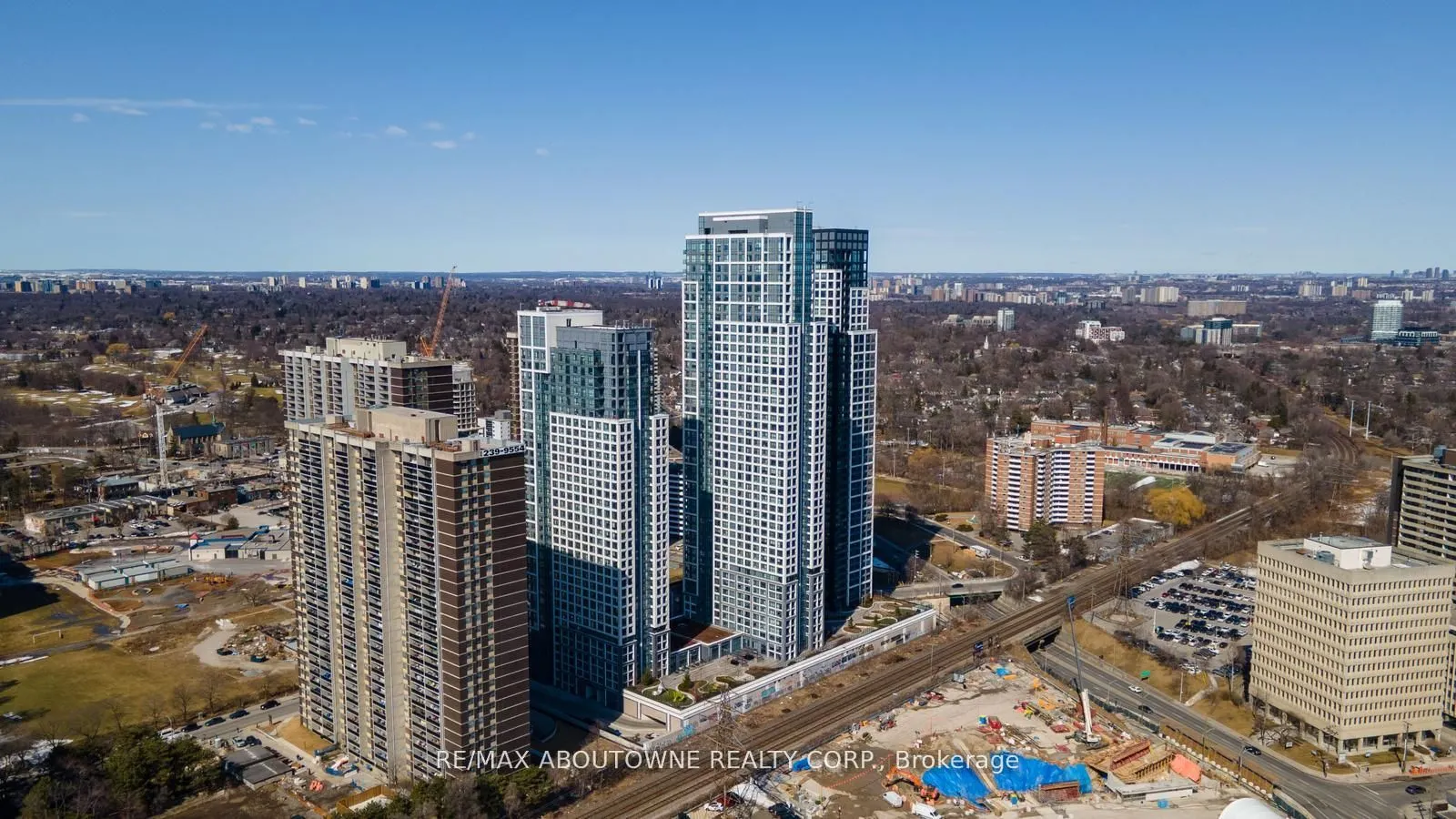 7 Mabelle Avenue, #801