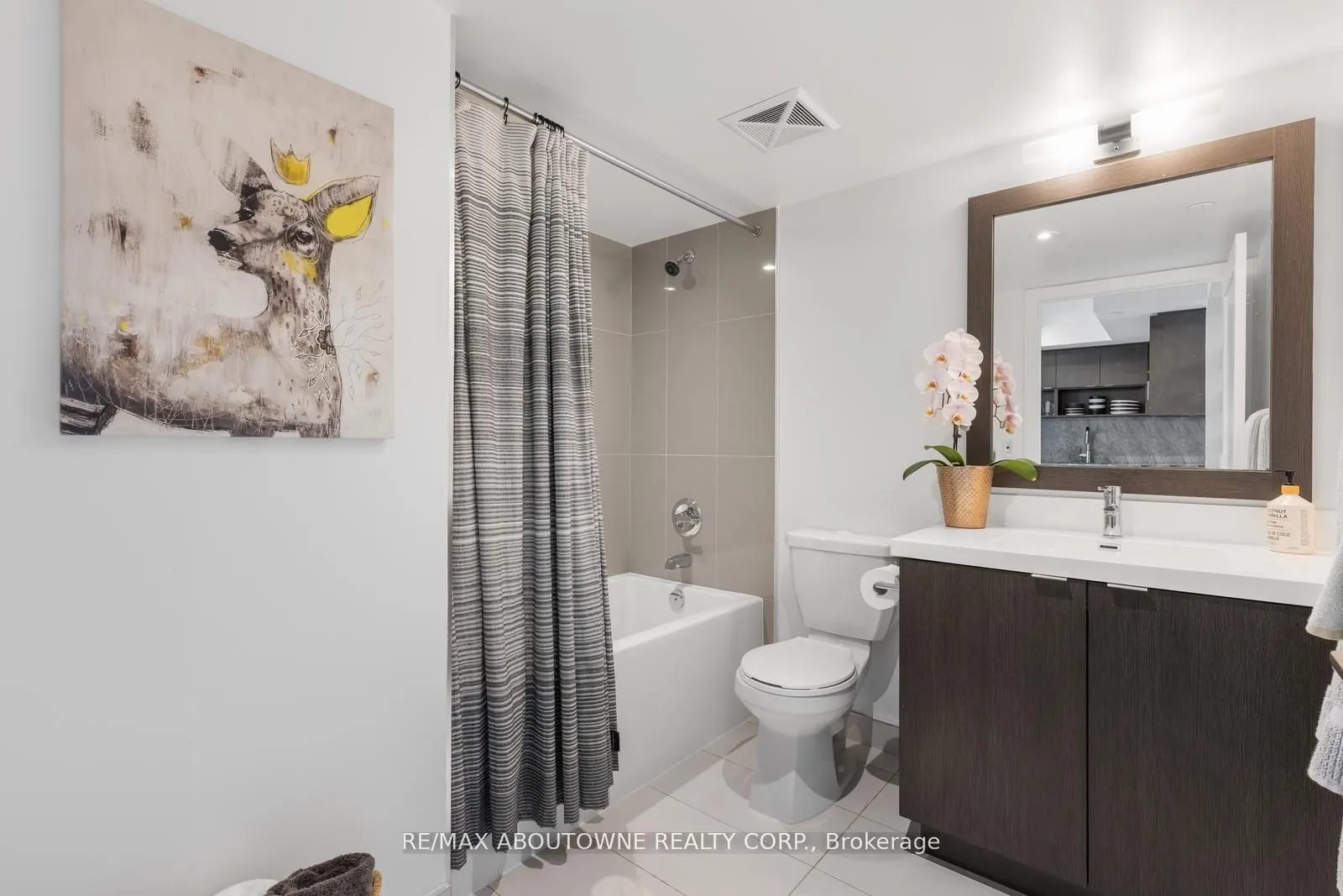 7 Mabelle Avenue, #801